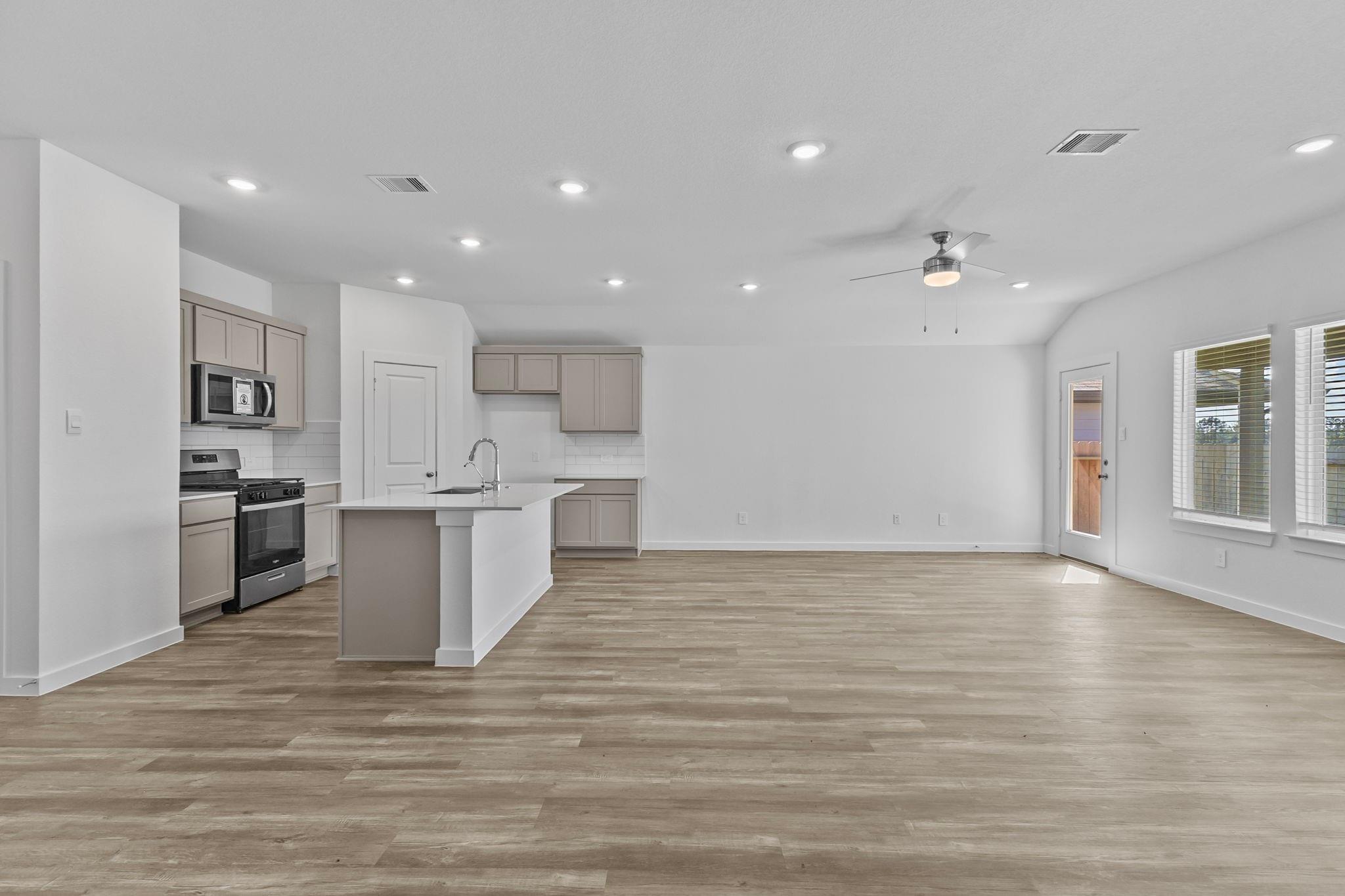 4217 Multnomah Falls Drive Property Photo 11