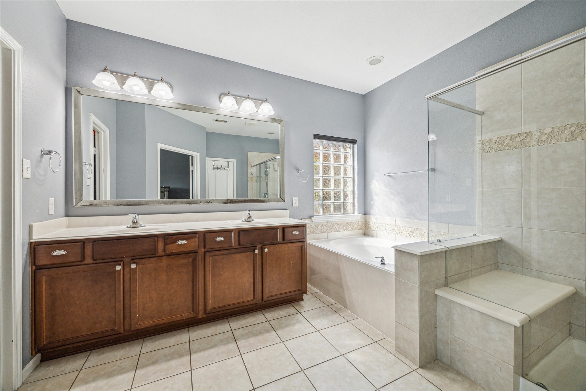 3510 Dryer Park Drive Property Photo 18