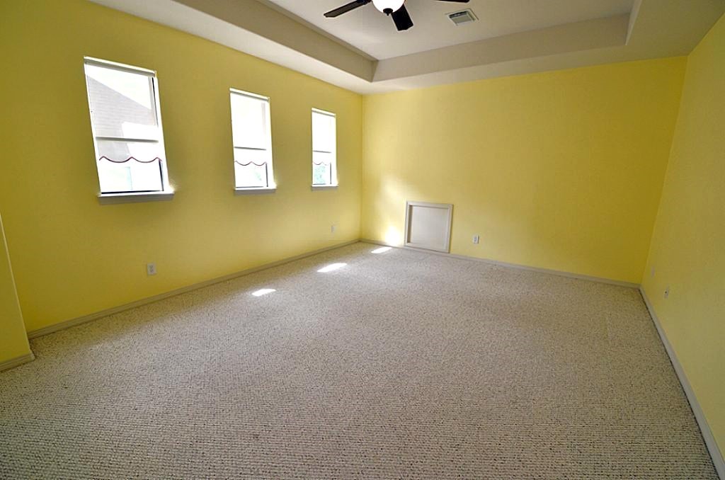 2498 Encino Avenue Property Photo 18
