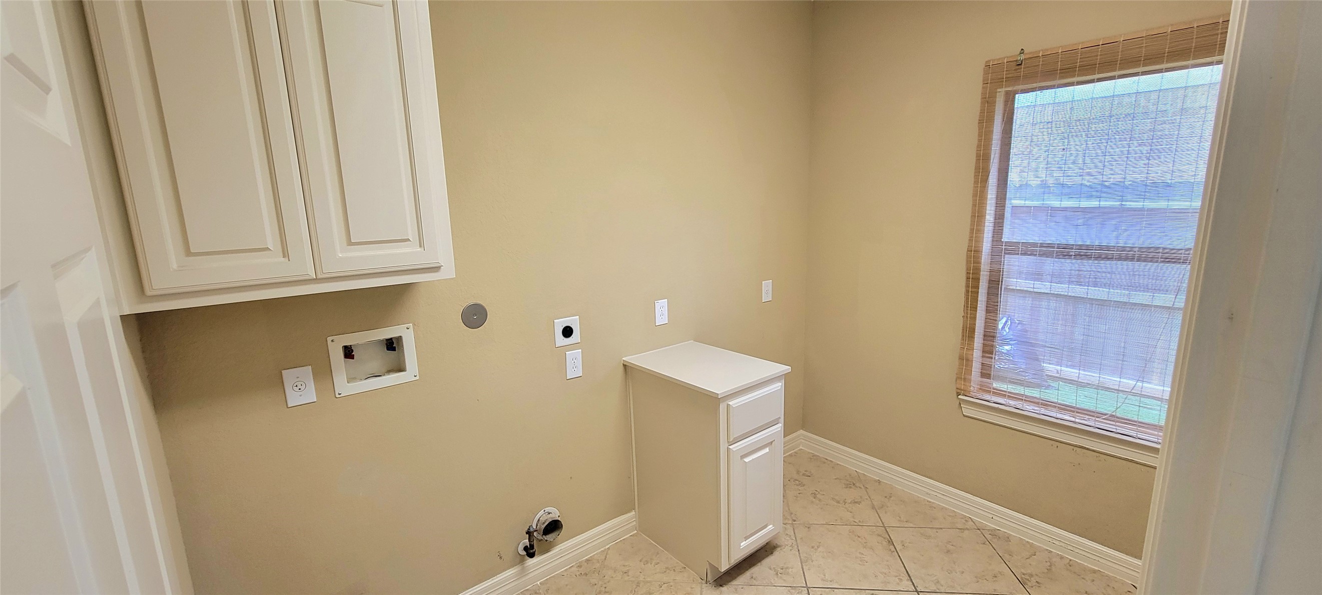 2498 Encino Avenue Property Photo 22