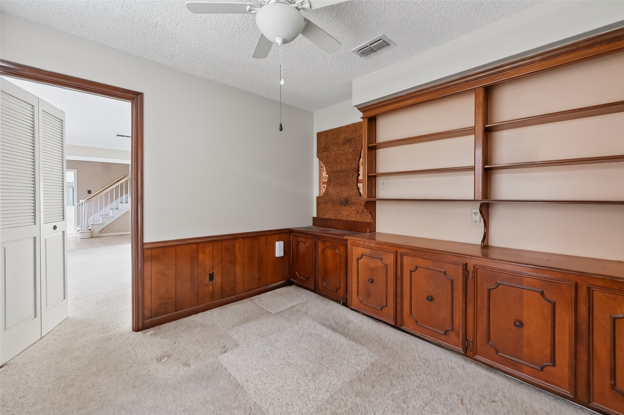 2911 Robinson Road Property Photo 11