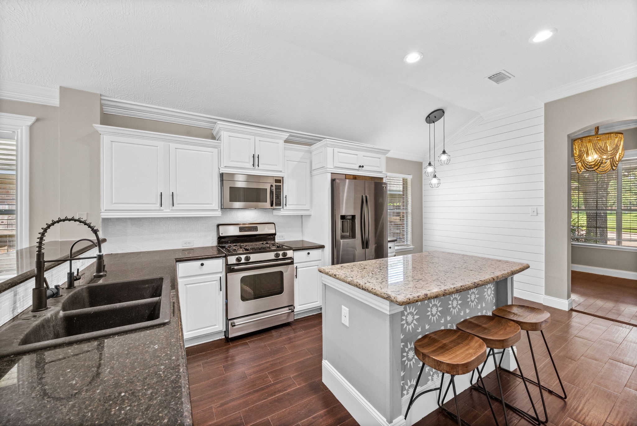 3807 Parade Ct Court Property Photo 15