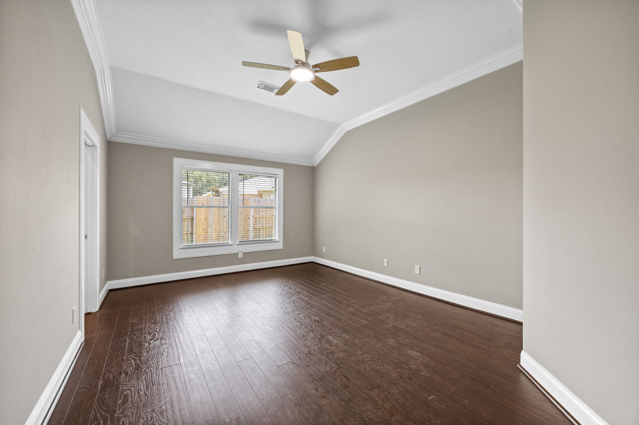 3807 Parade Ct Court Property Photo 23
