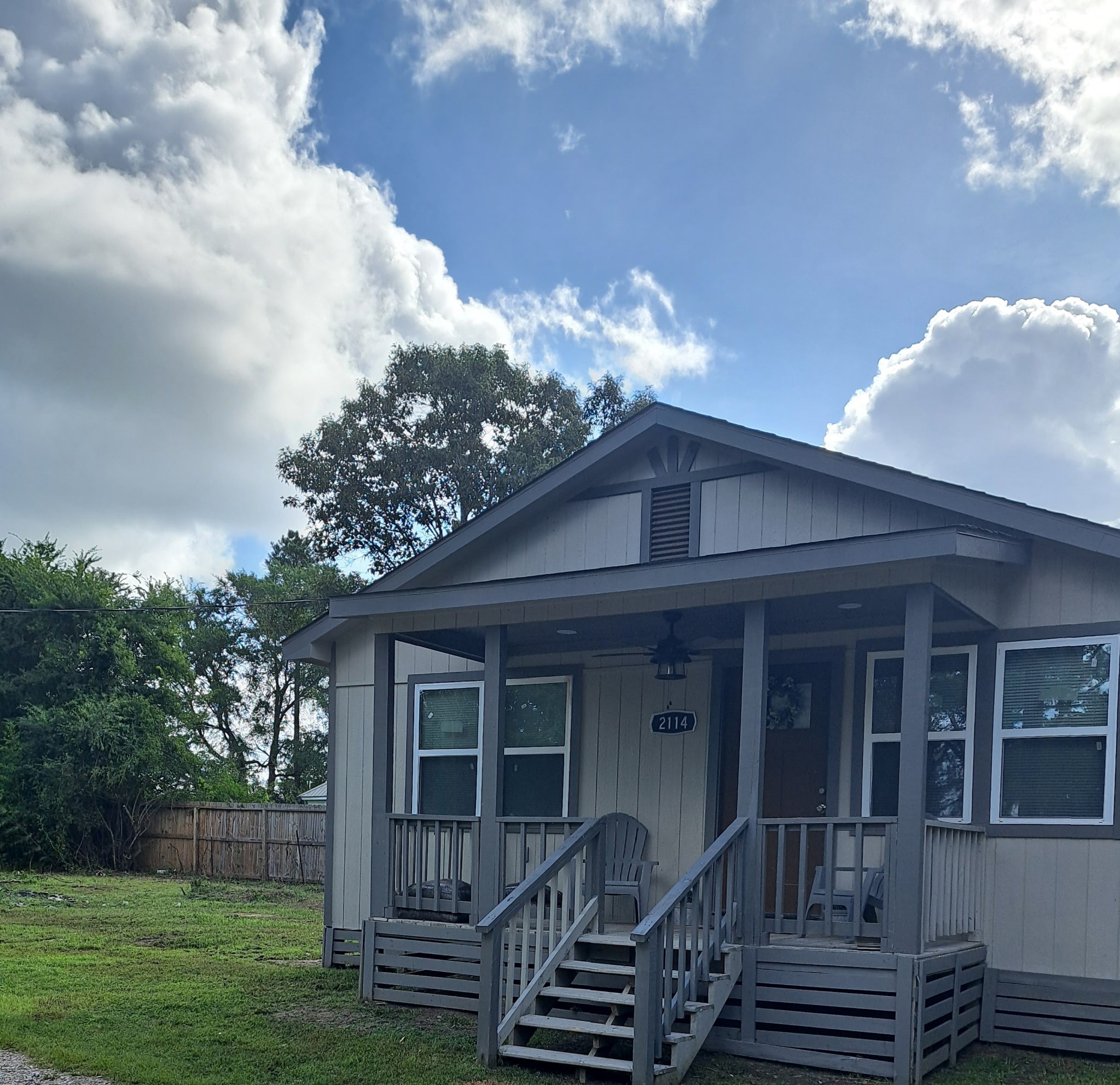 2114 N Fm 1486 Road Property Photo 1