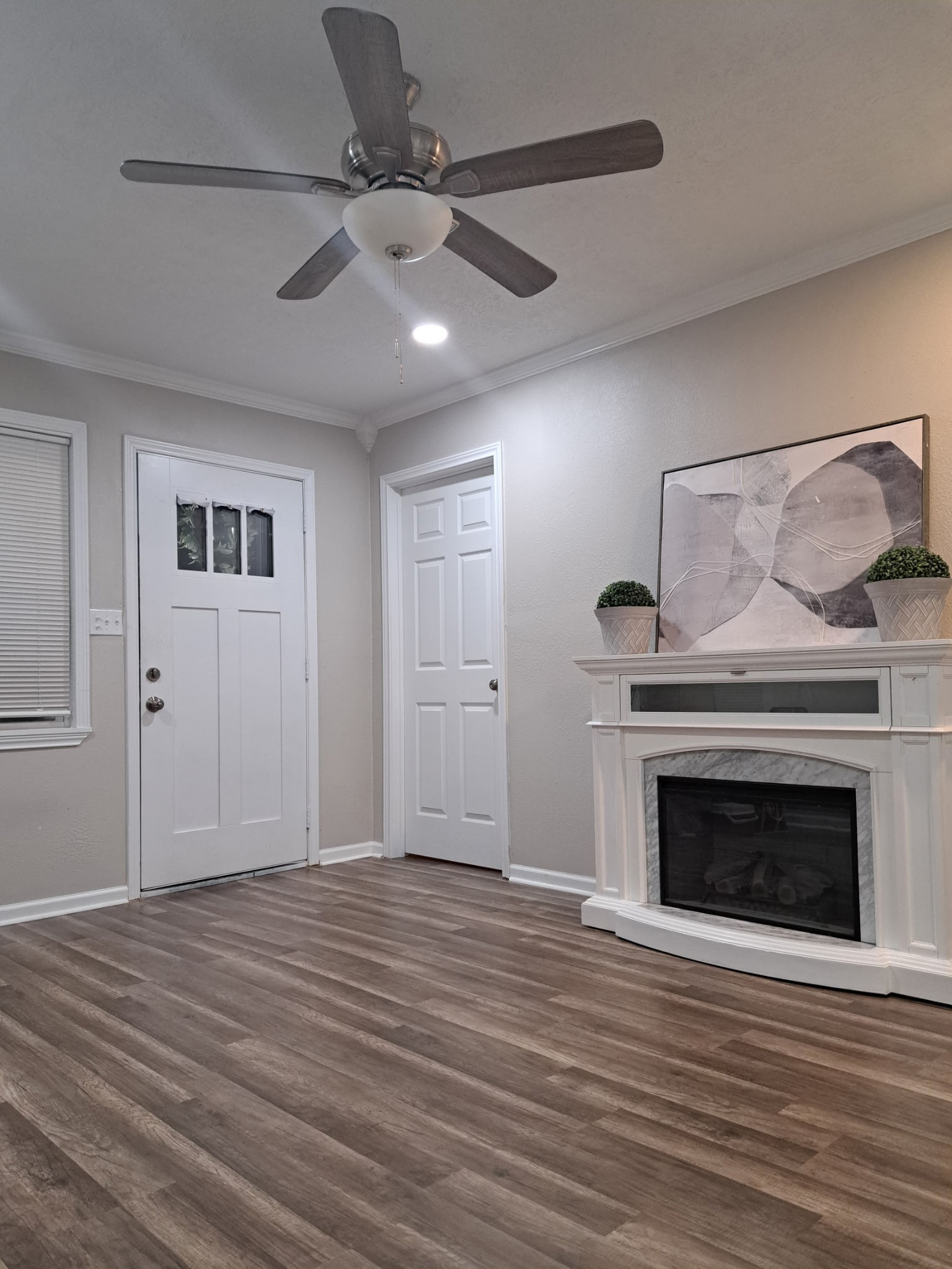 2114 N Fm 1486 Road Property Photo 6