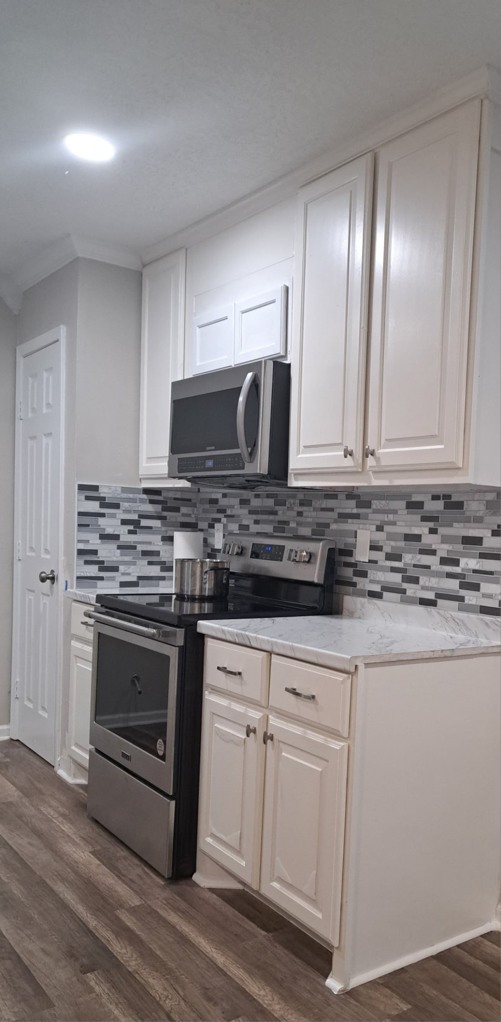 2114 N Fm 1486 Road Property Photo 10