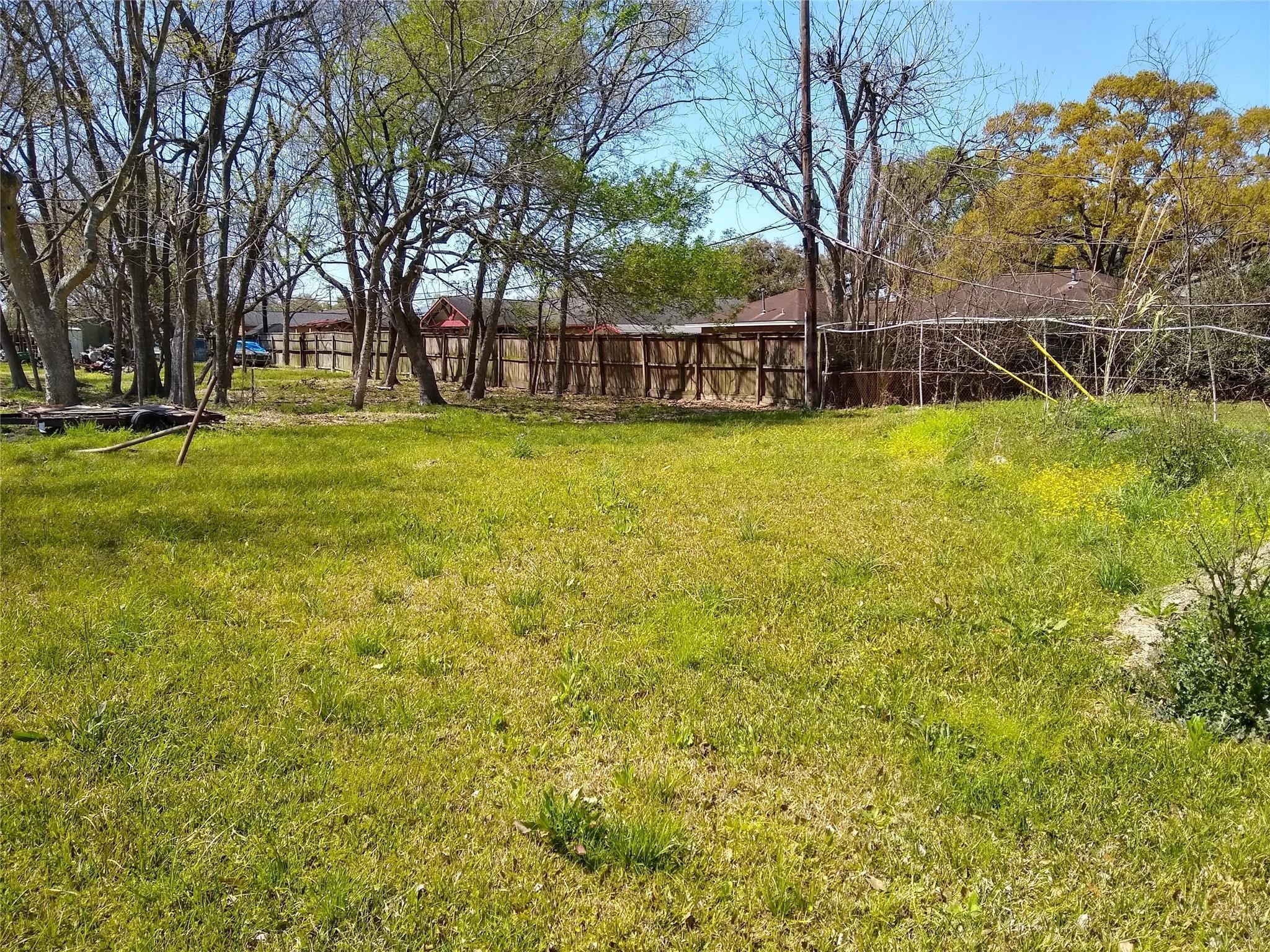 2117 Allen Genoa Road Property Photo 8