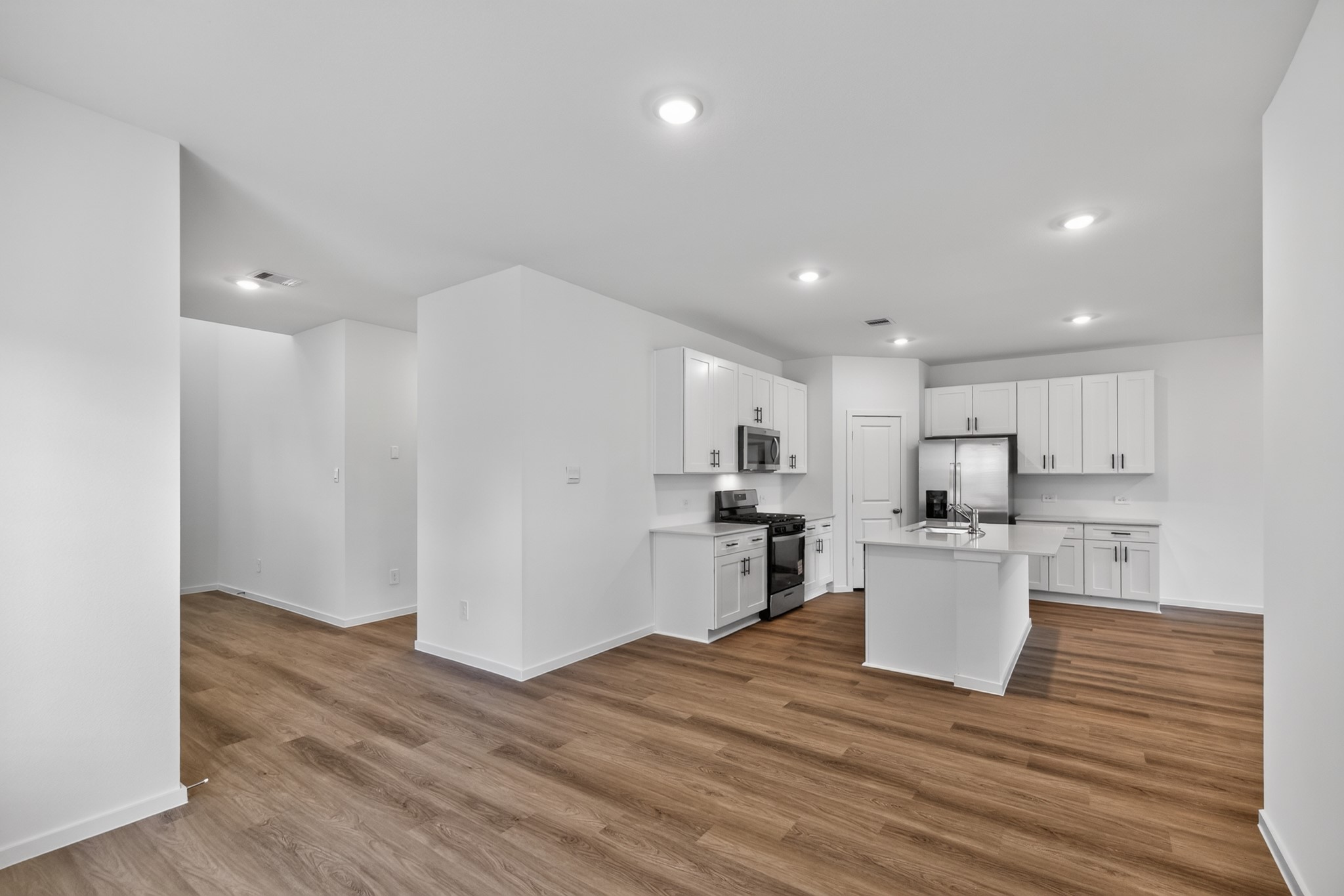 3033 Brizzo Beach Lane Property Photo 10