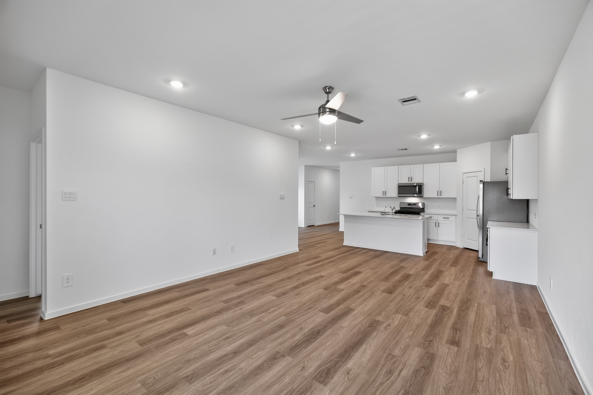 3033 Brizzo Beach Lane Property Photo 11