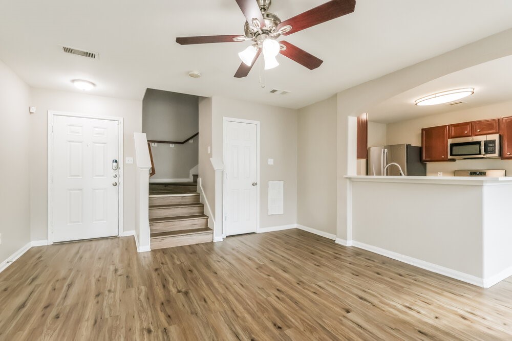 2507 Kiplands Way Drive Property Photo 5
