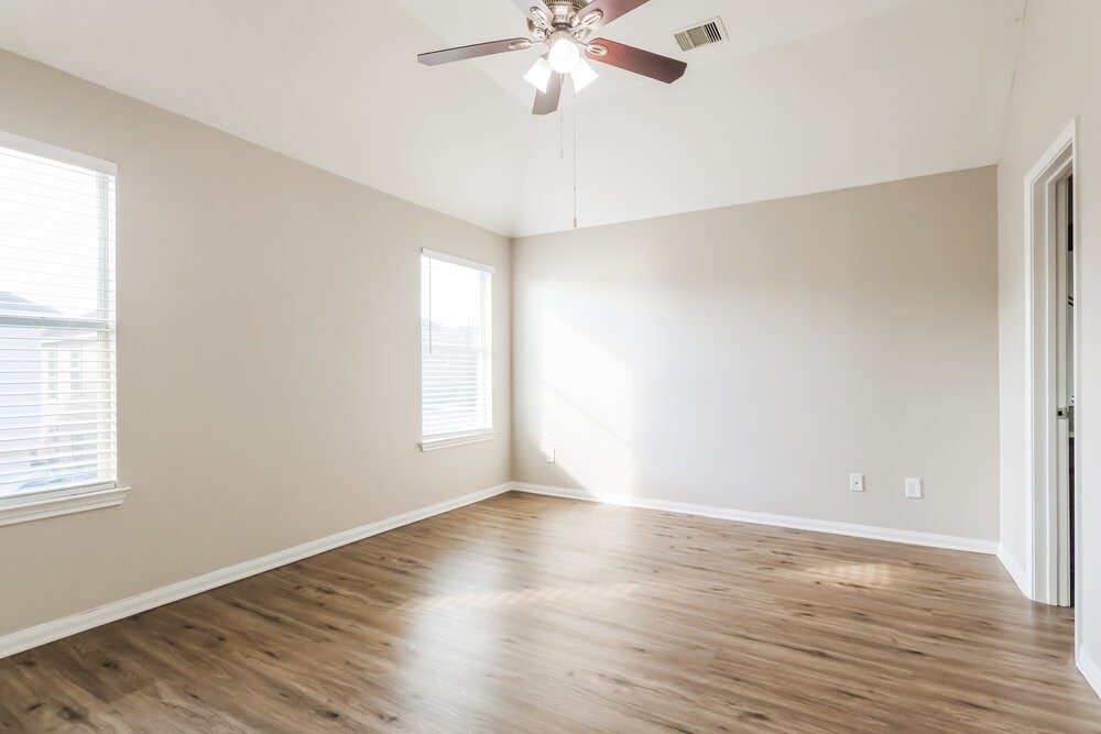 2507 Kiplands Way Drive Property Photo 9