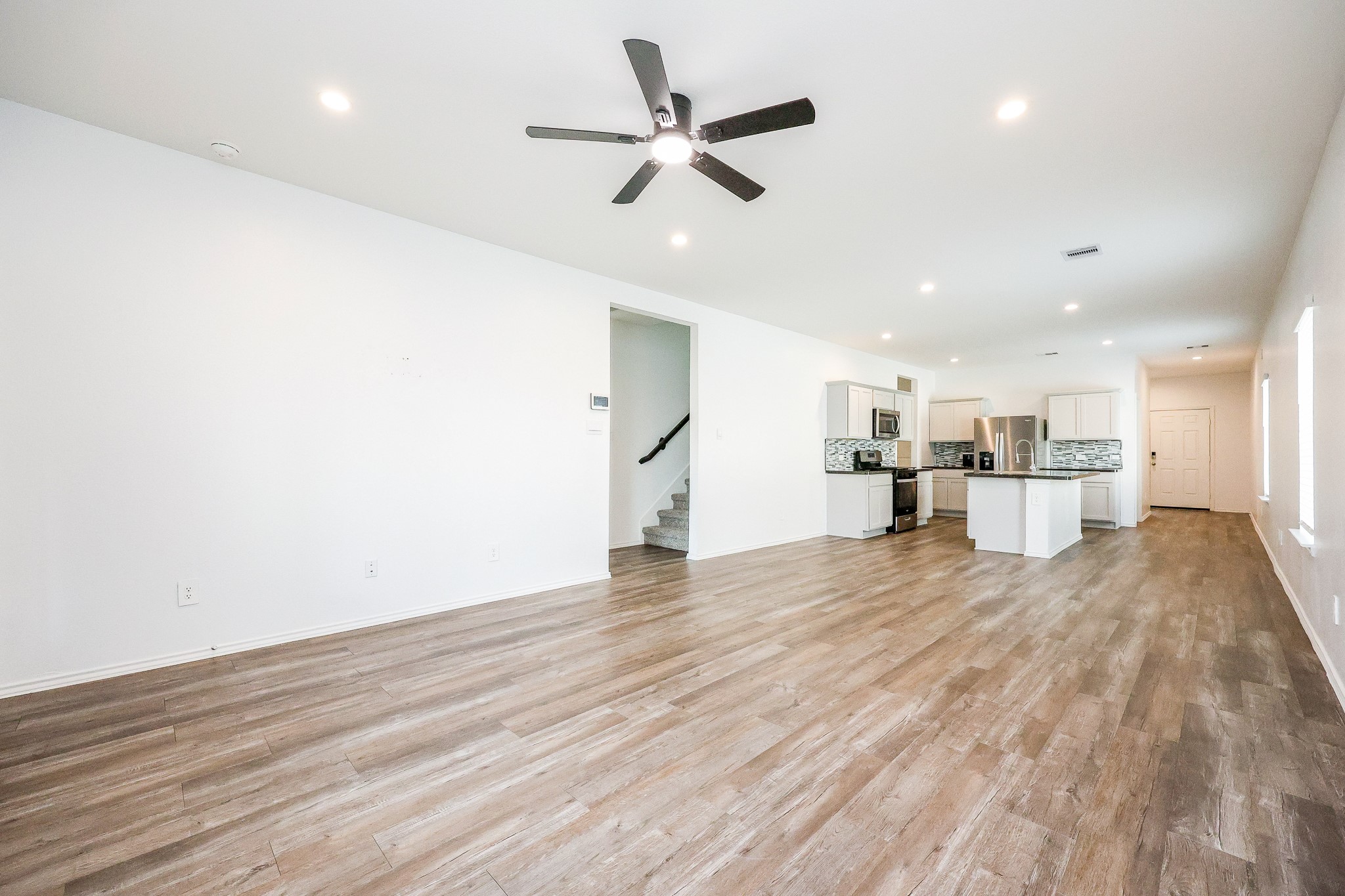5419 Desert Glen Drive Property Photo 6
