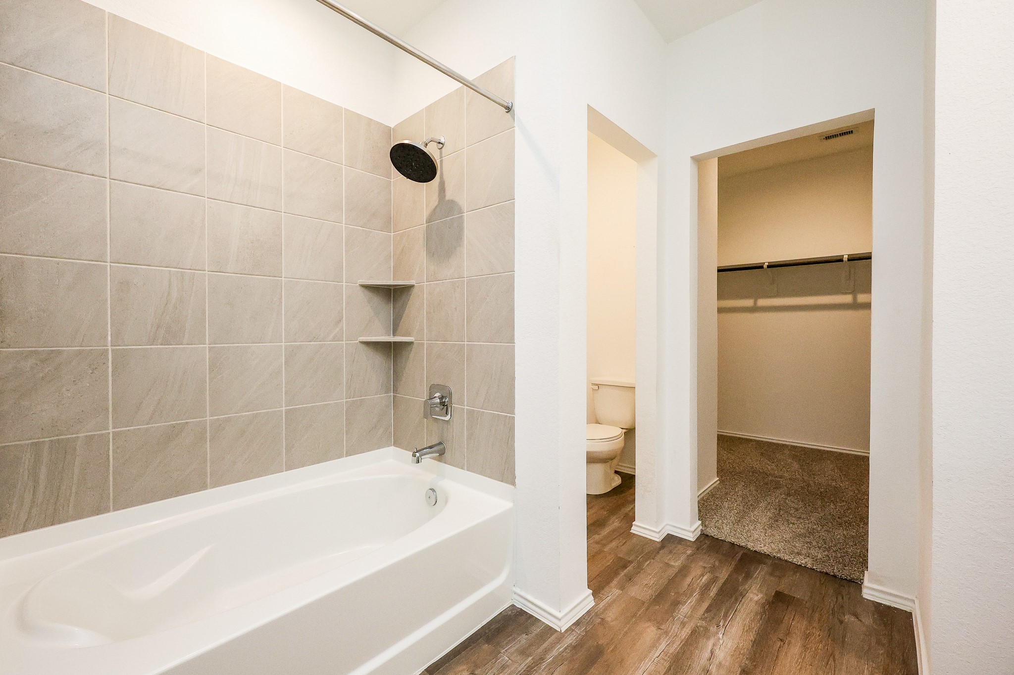 5419 Desert Glen Drive Property Photo 13