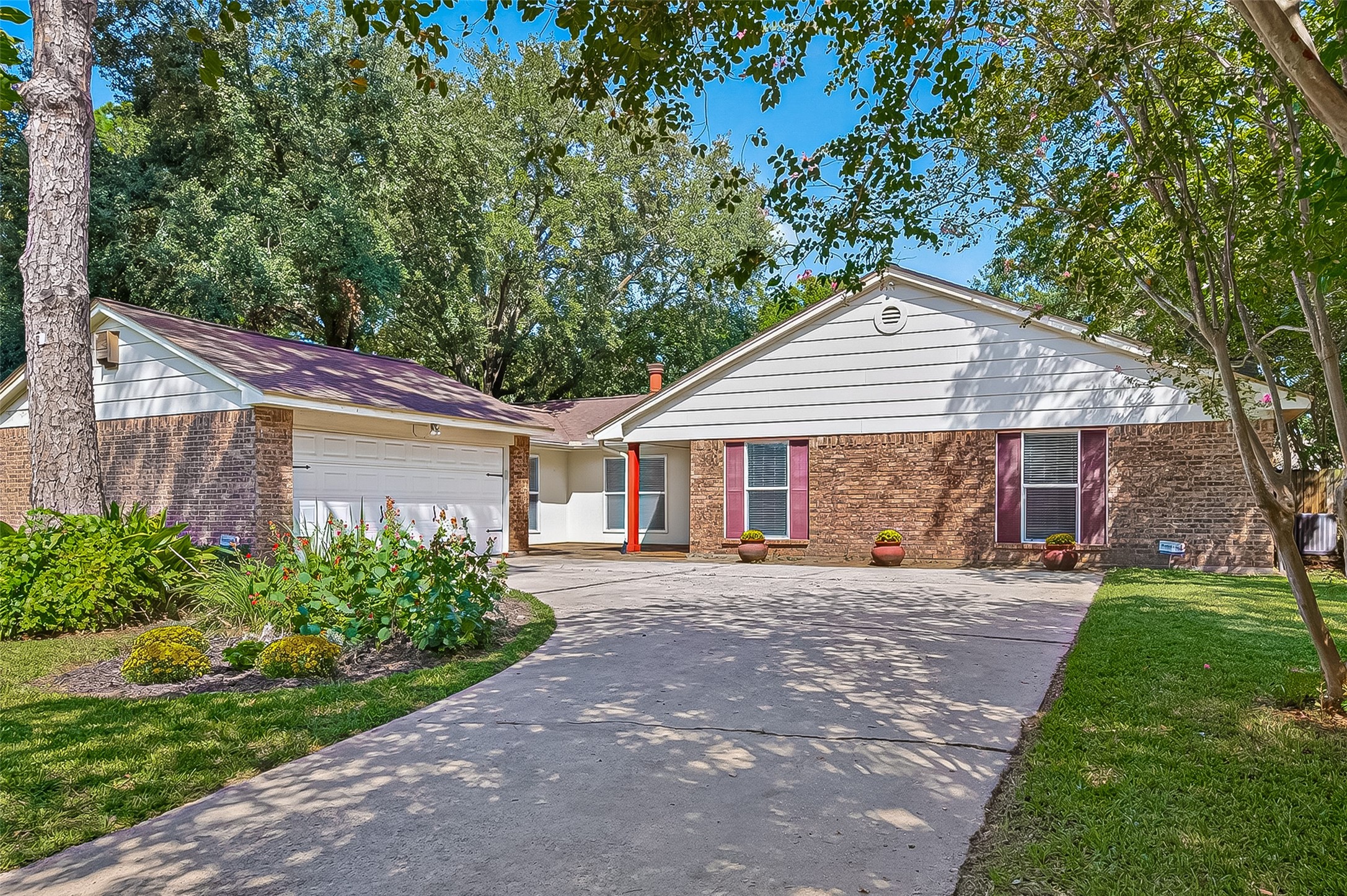 12910 Aste Lane Property Photo 1