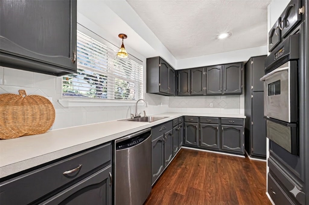 12910 Aste Lane Property Photo 12