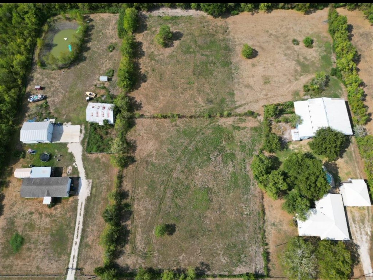 3833 Gatewood Road Property Photo 3
