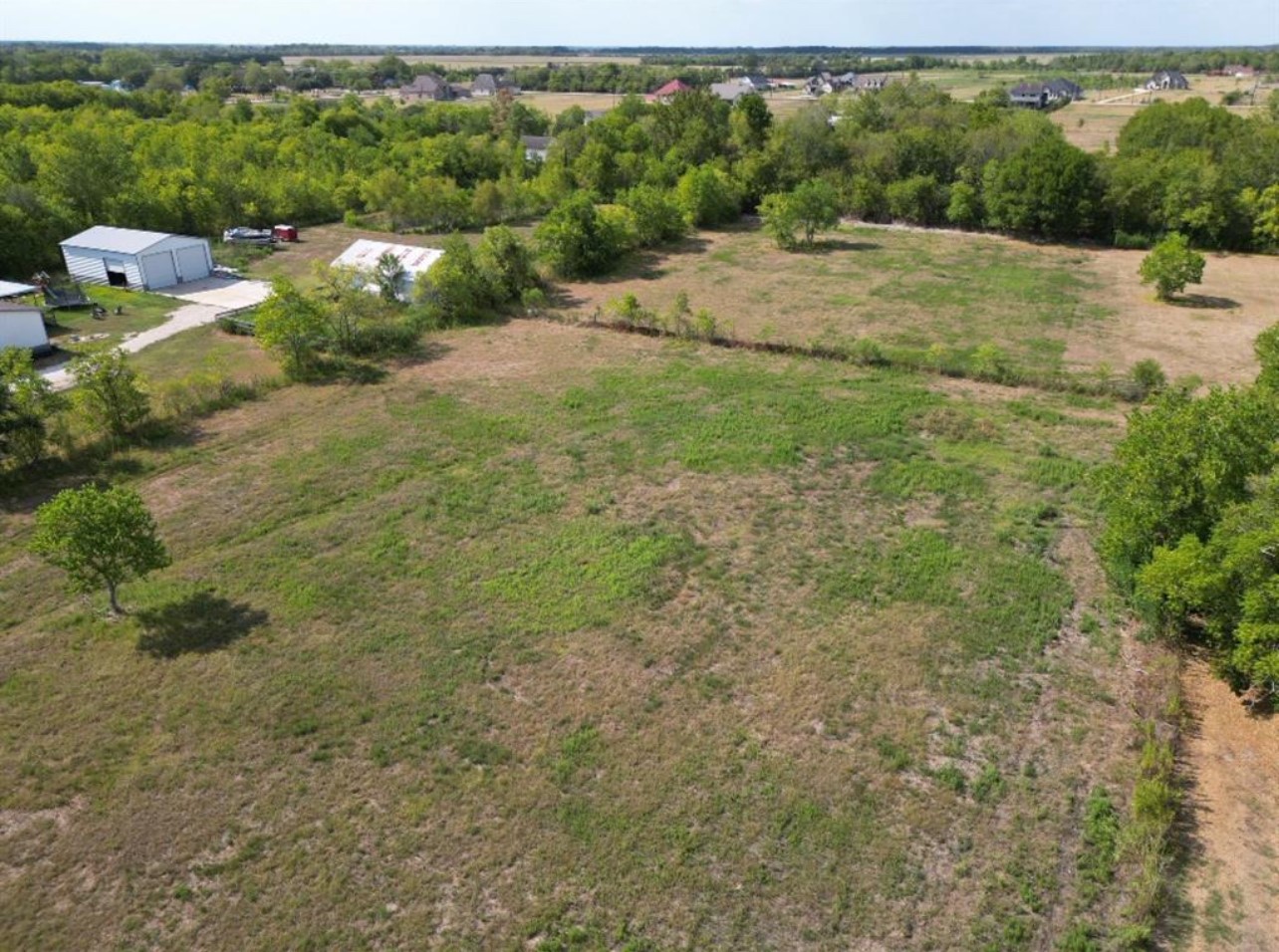 3833 Gatewood Road Property Photo 6