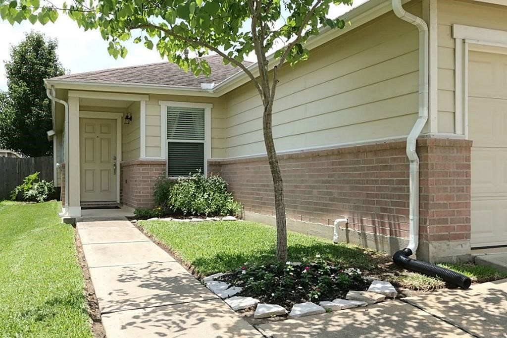 18127 Valebluff Lane Property Photo 2