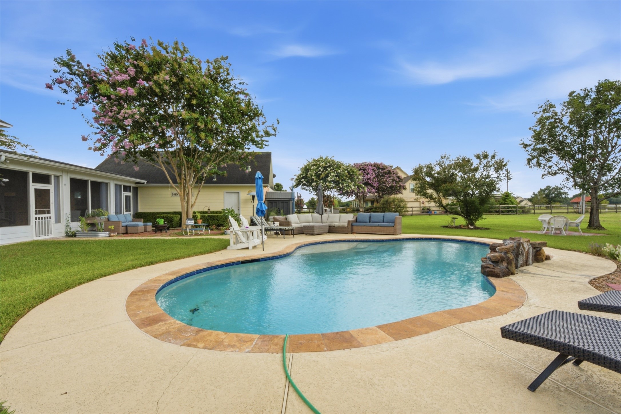 1727 Wild Mustang Canyon Lane Property Photo 32