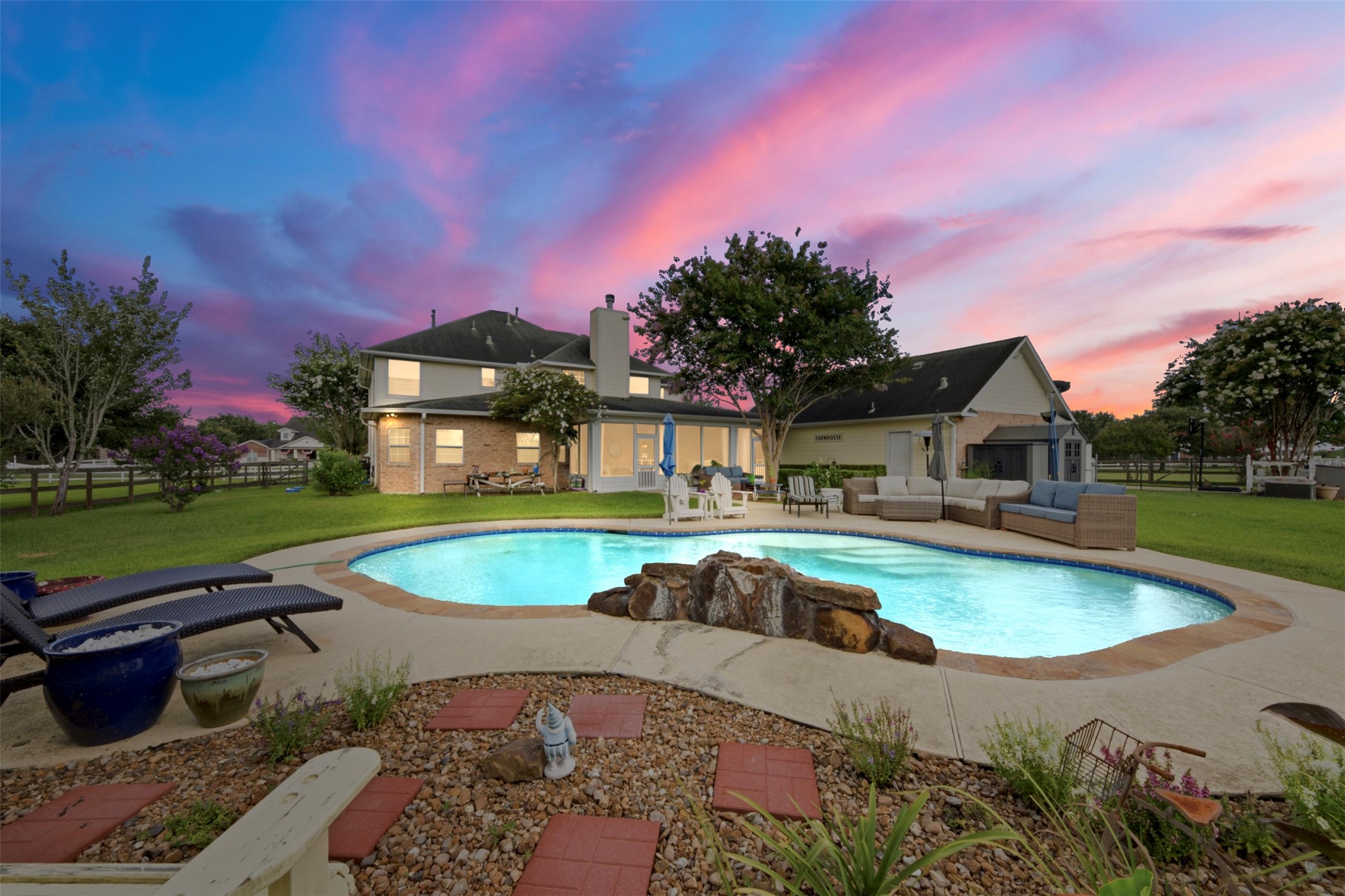 1727 Wild Mustang Canyon Lane Property Photo 34