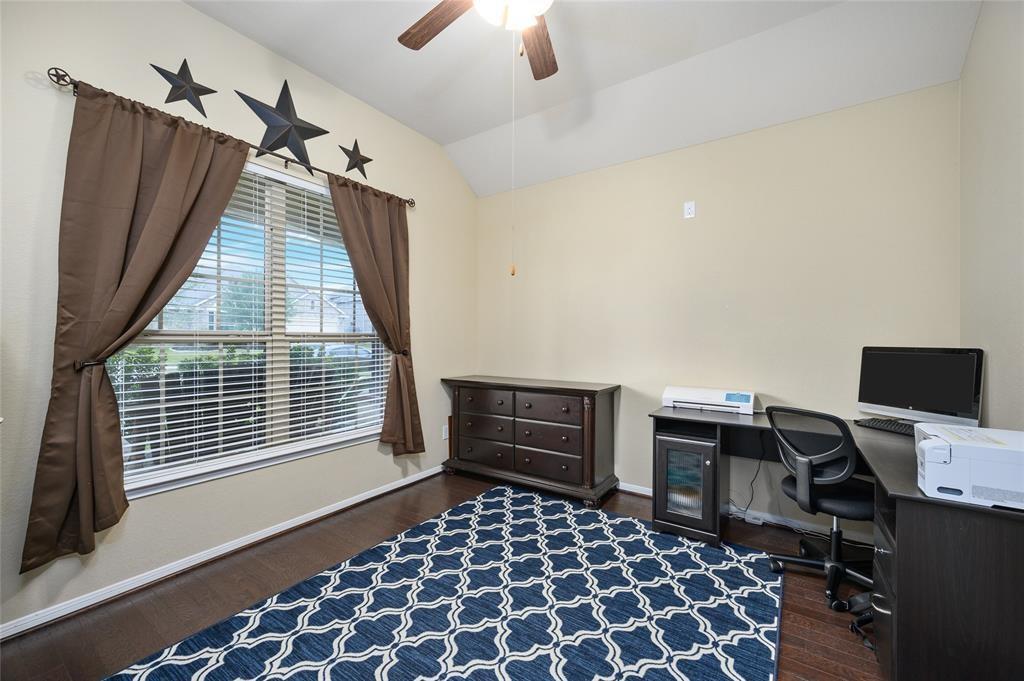 1046 Cedar Lake Court Property Photo 6