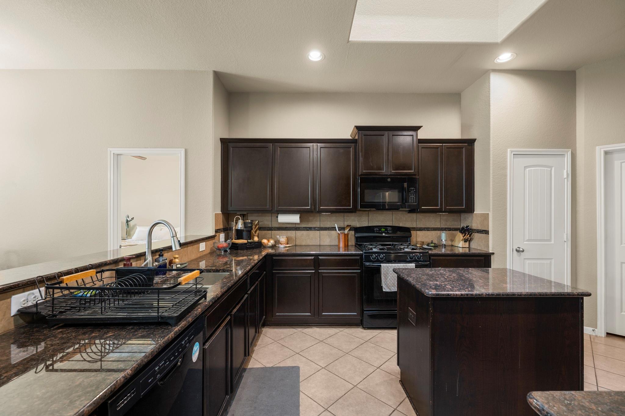1046 Cedar Lake Court Property Photo 8