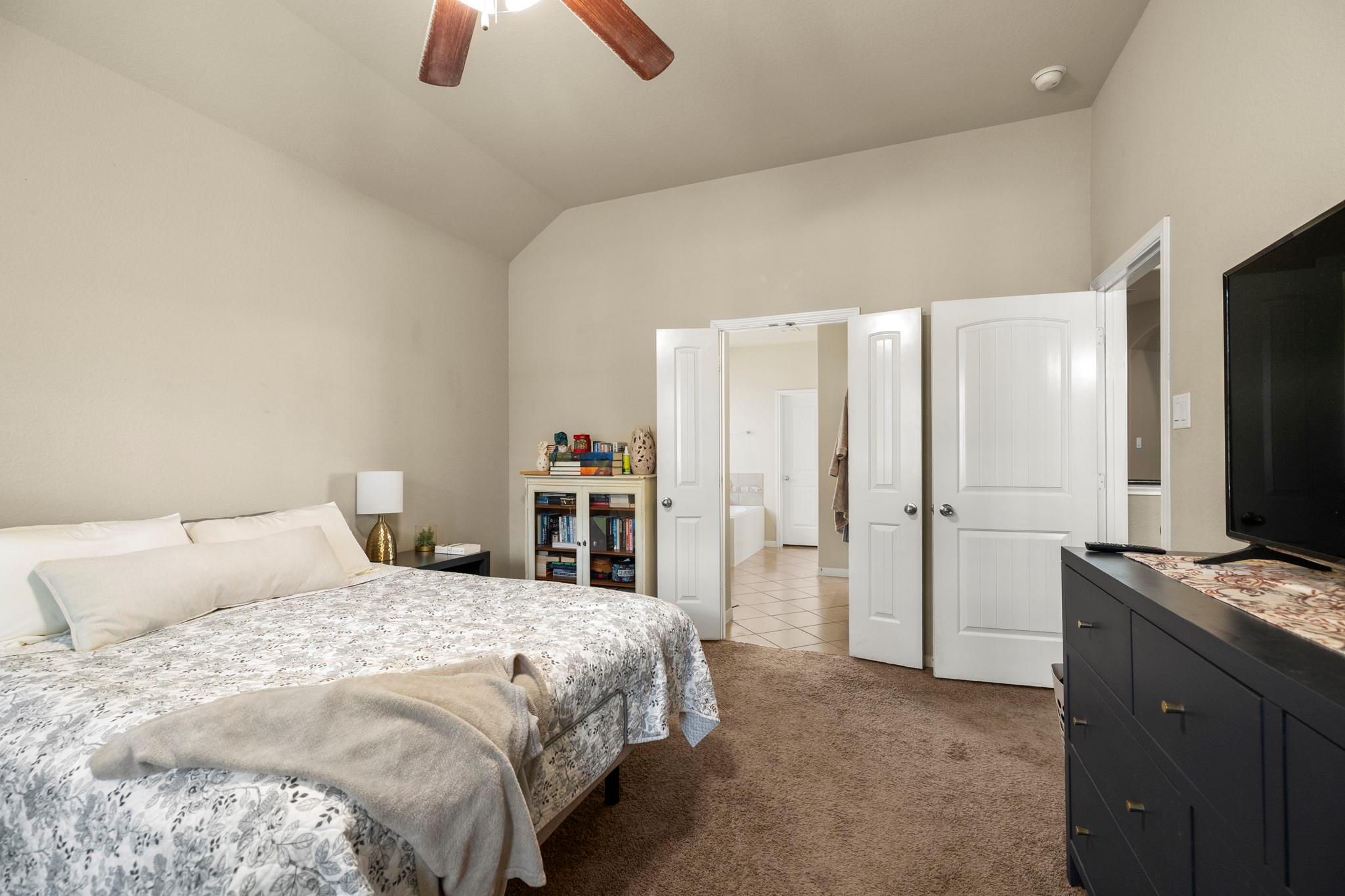 1046 Cedar Lake Court Property Photo 19