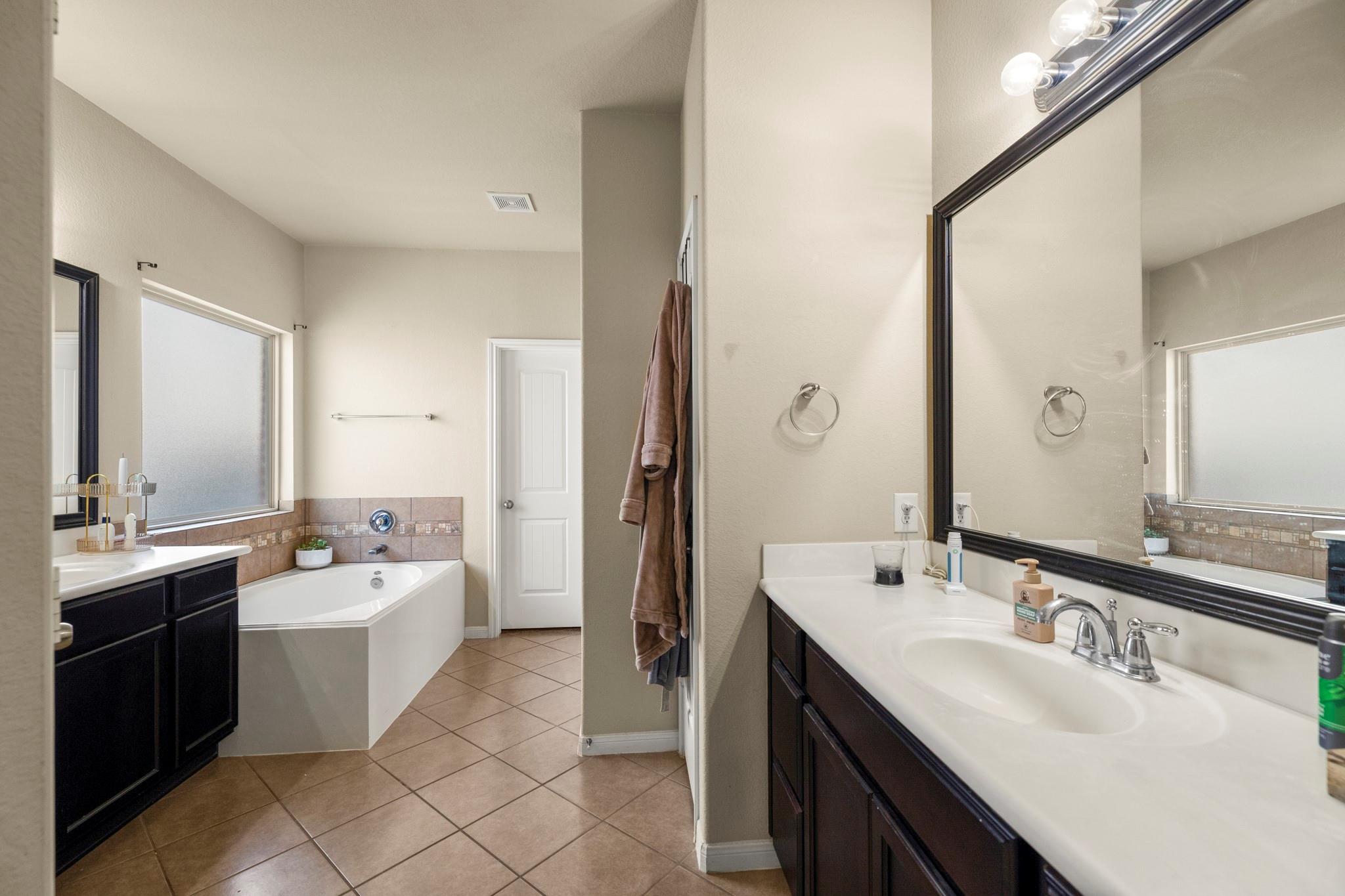 1046 Cedar Lake Court Property Photo 21
