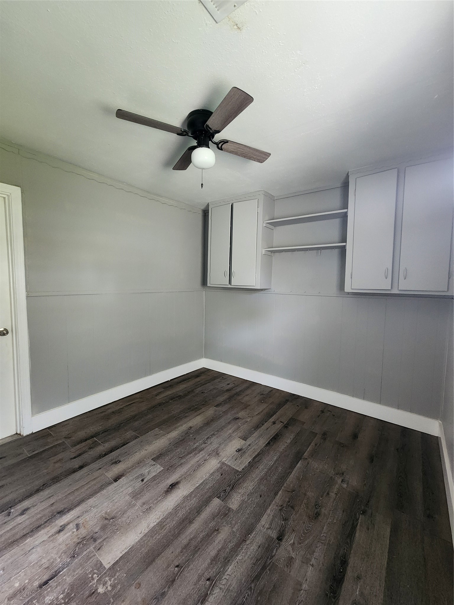 9711 Aguila Street Property Photo 10