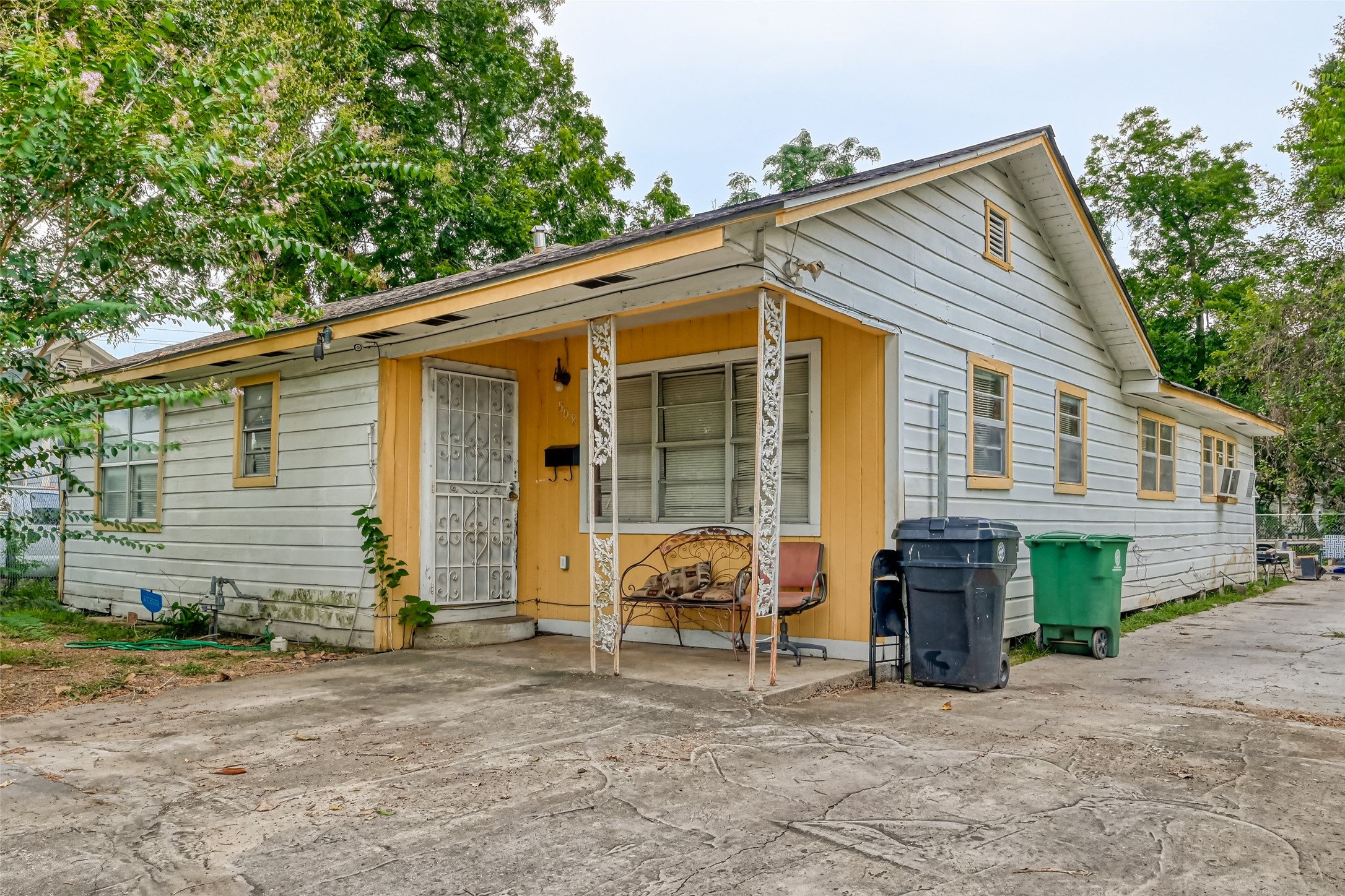 508 Neyland Street Property Photo 2