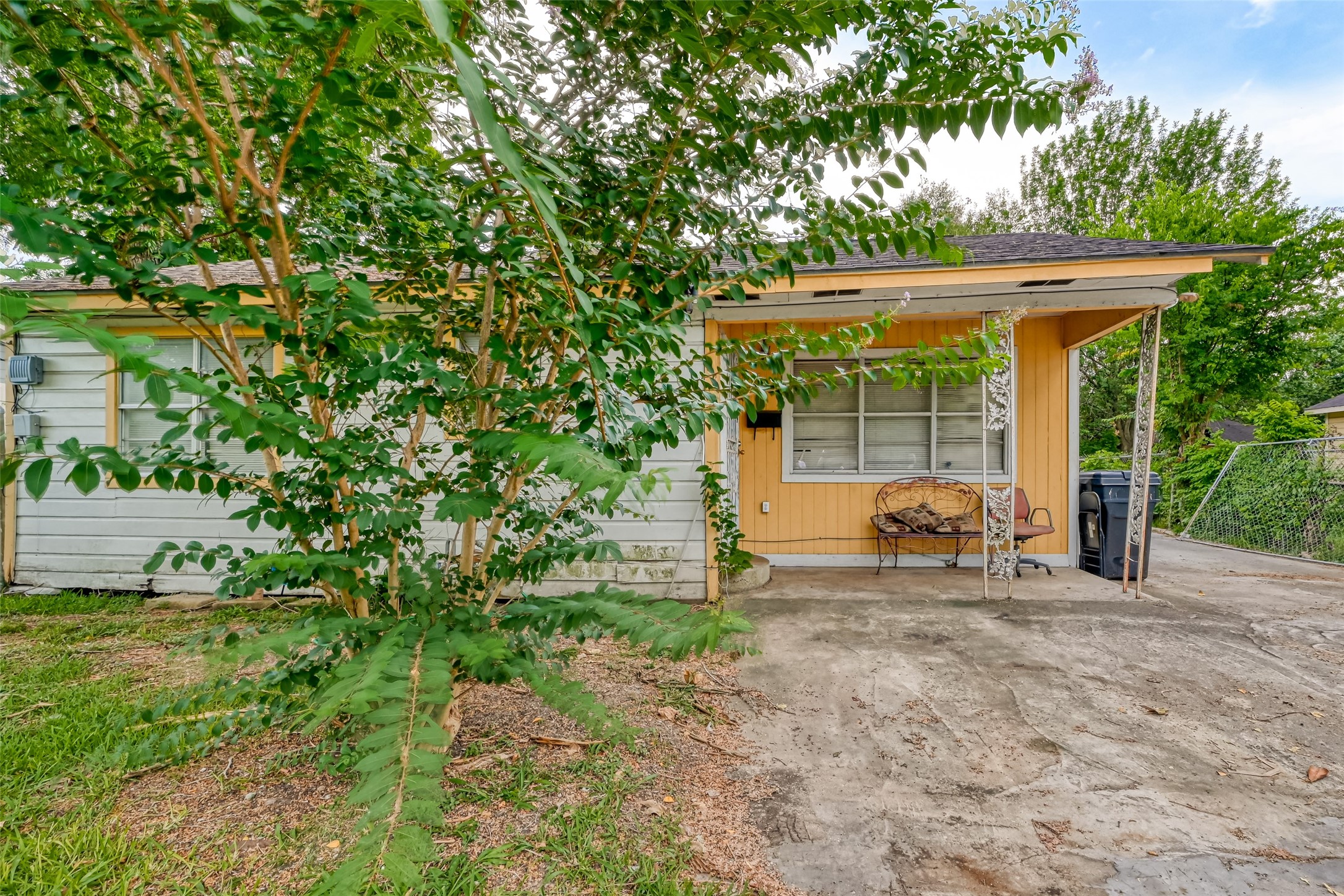 508 Neyland Street Property Photo 3