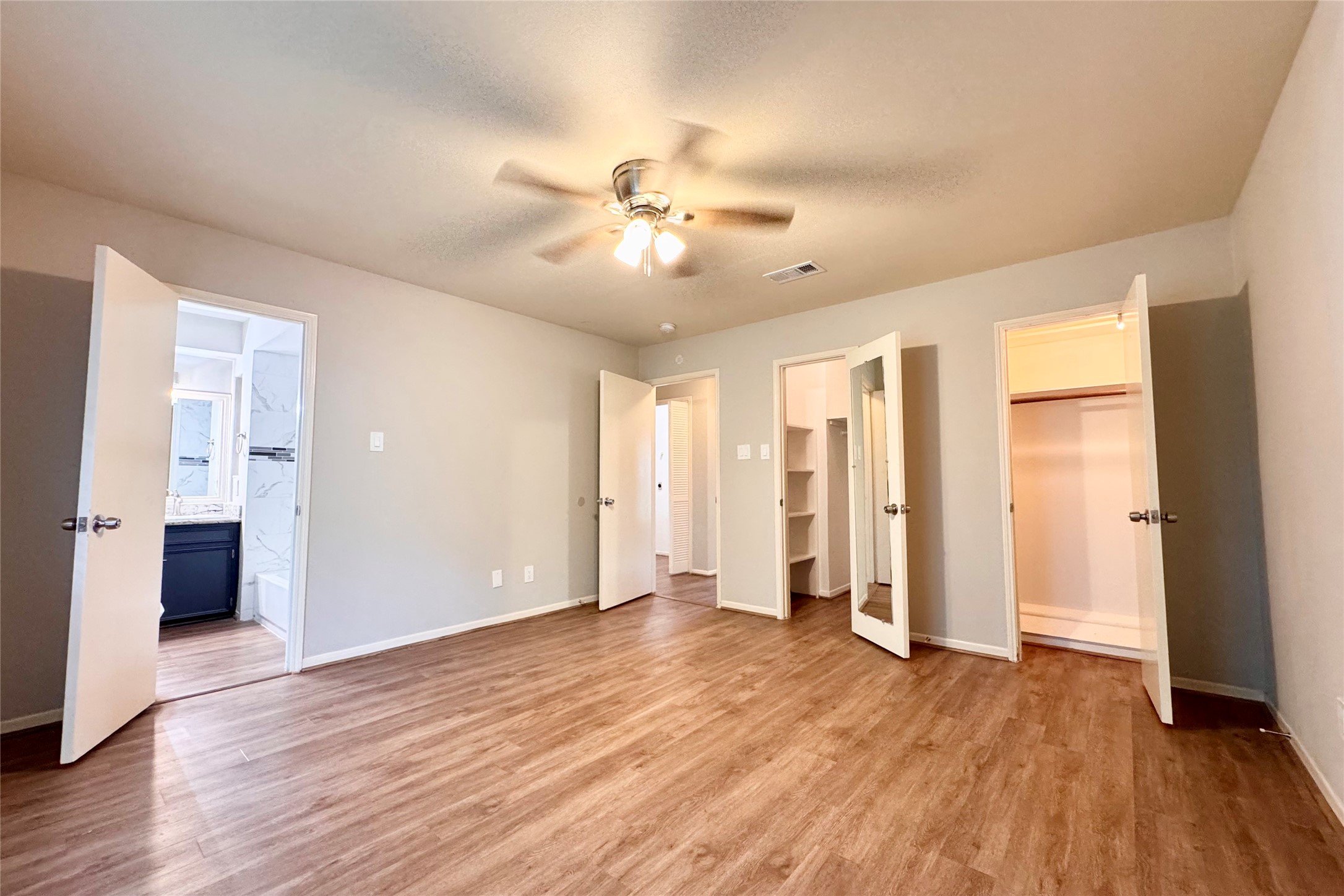 13603 Woodchester Drive Property Photo 8