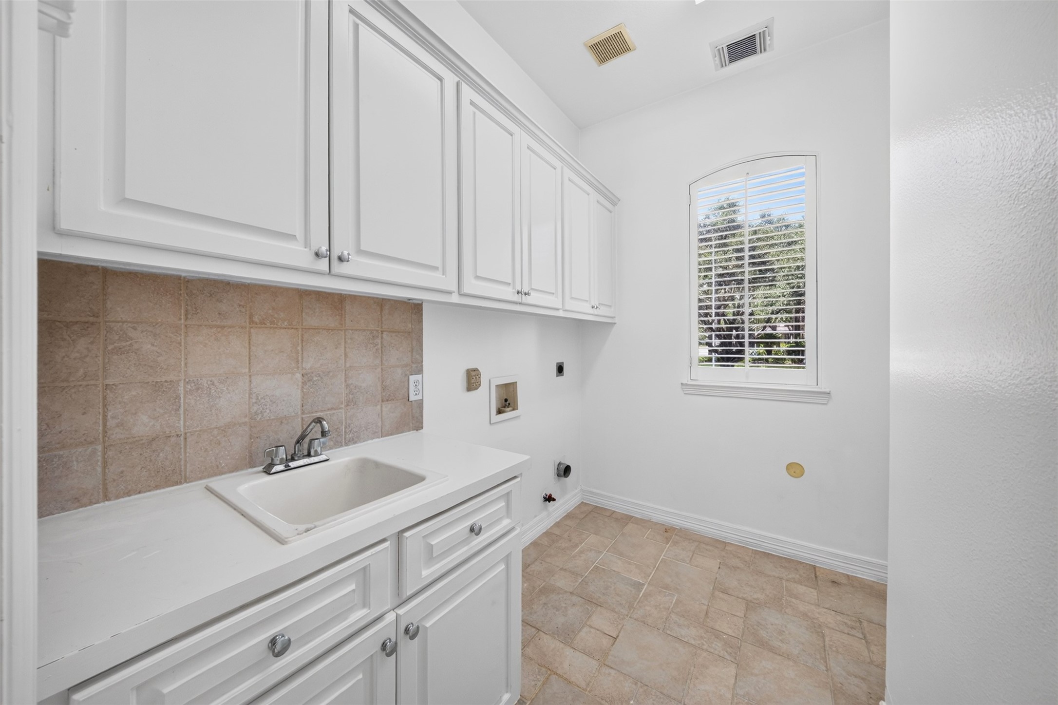 15318 Beecham Drive Property Photo 23