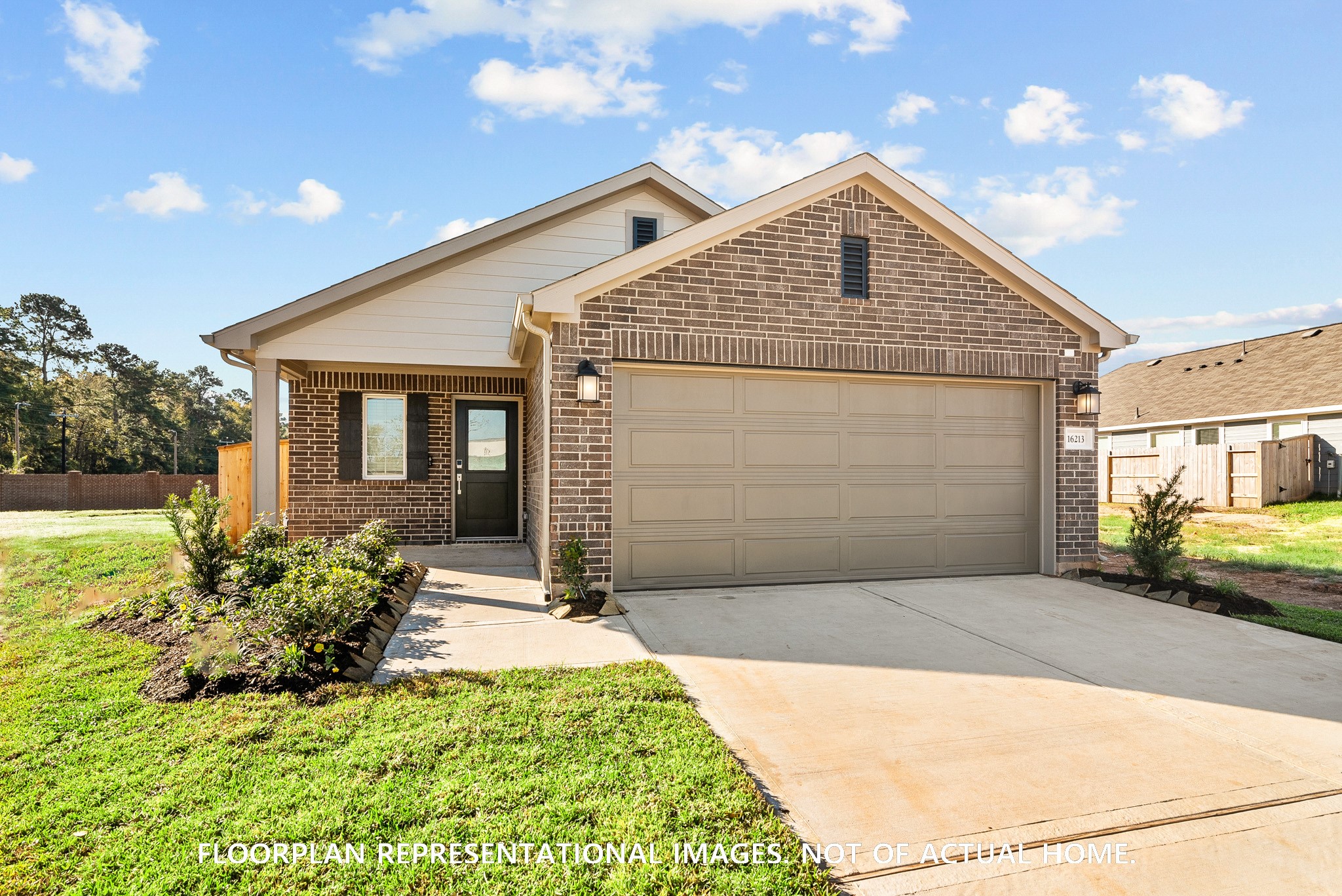 16322 Hayes Loop Property Photo 6
