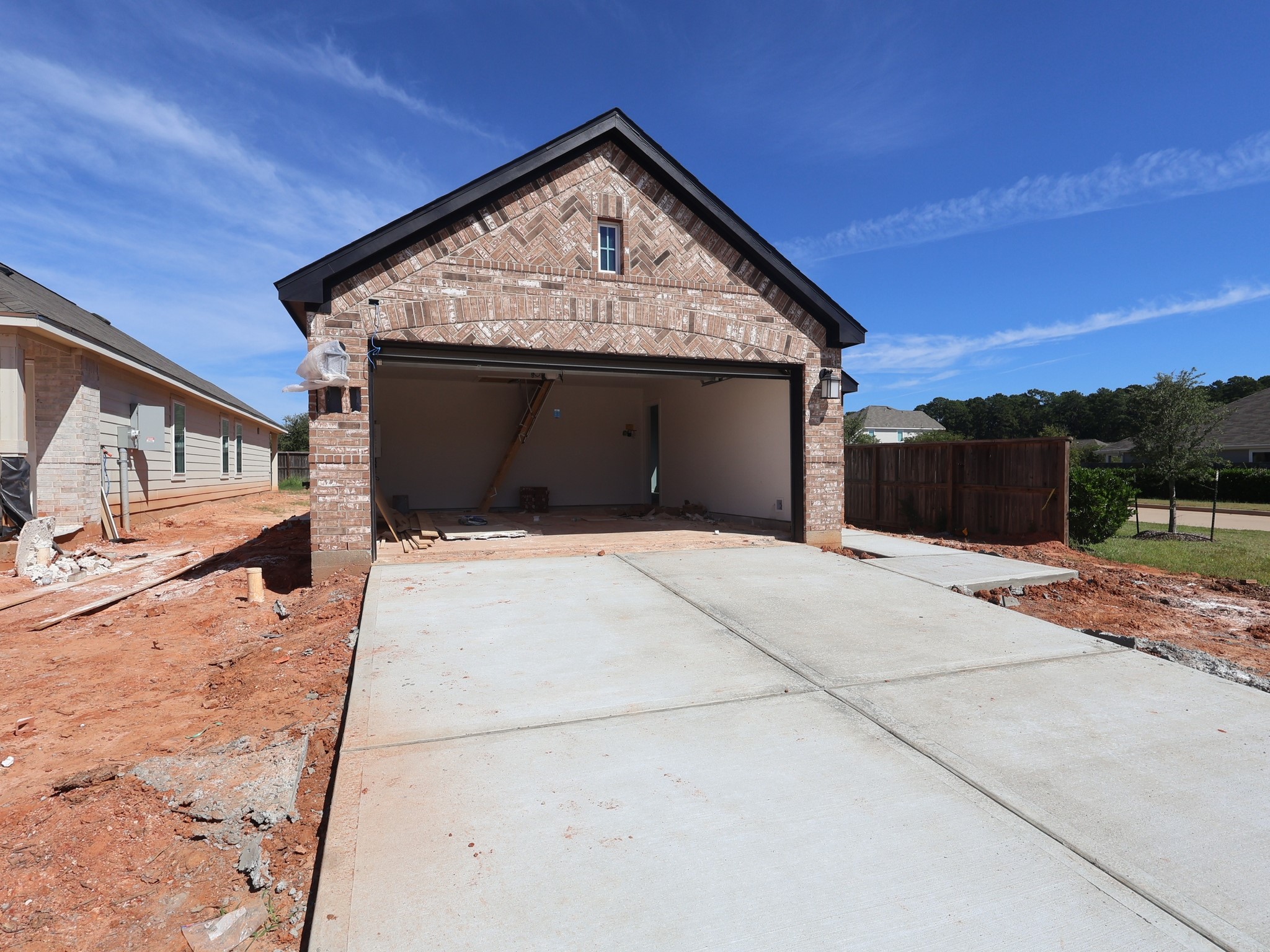 16322 Hayes Loop Property Photo 8