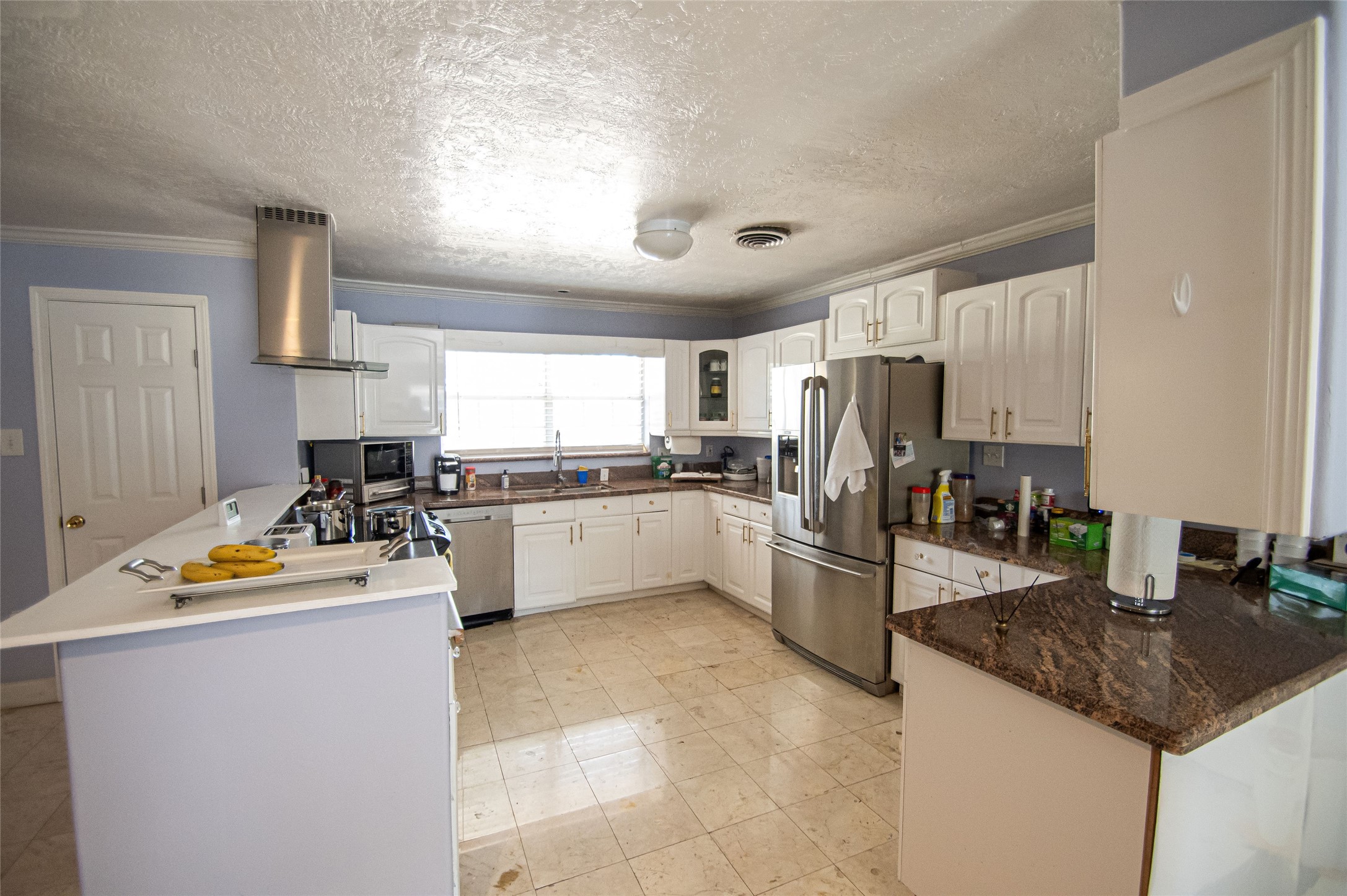 2650 W Lucas Drive Property Photo 4