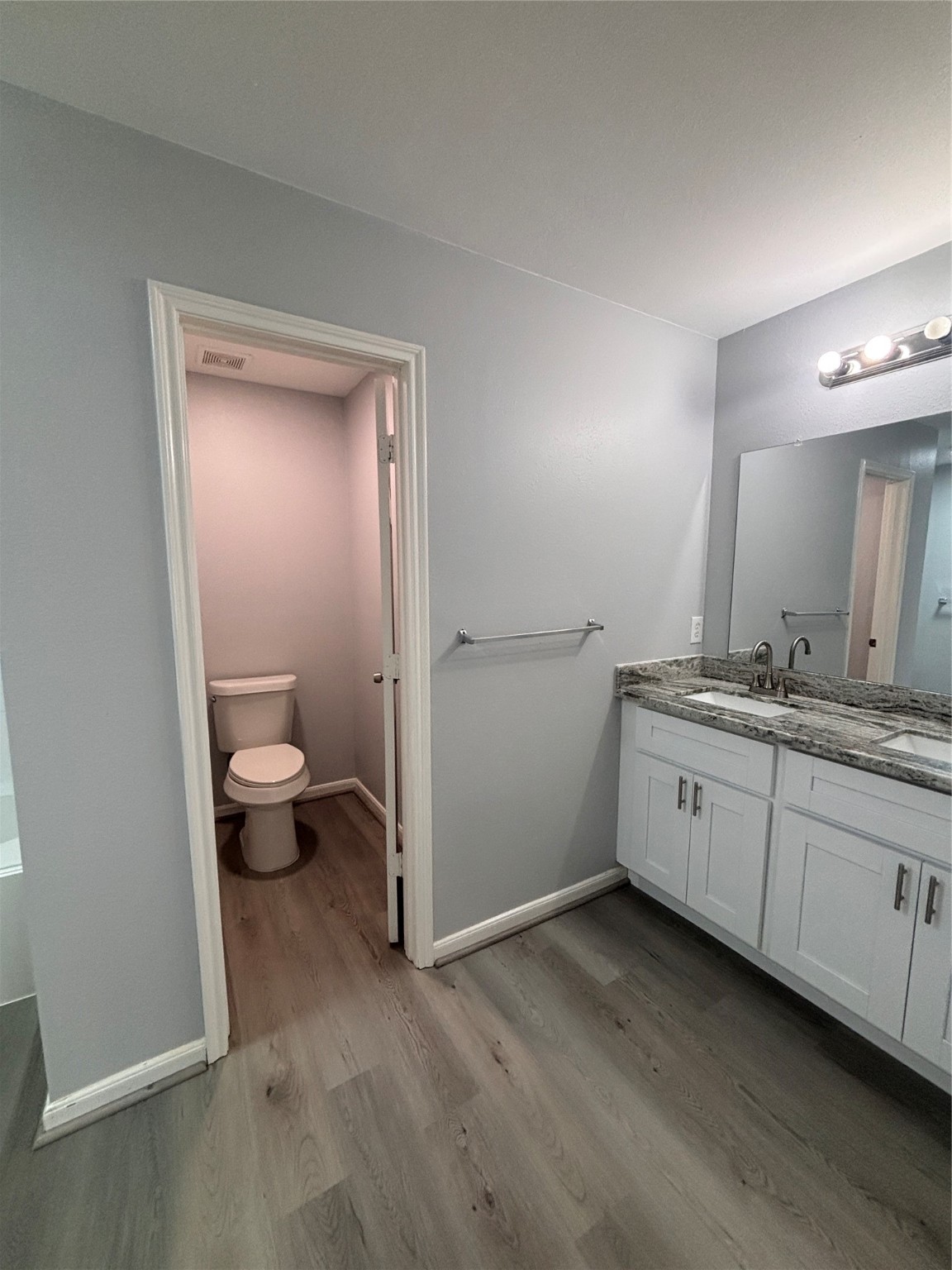 6410 Waldron Drive B Property Photo 15