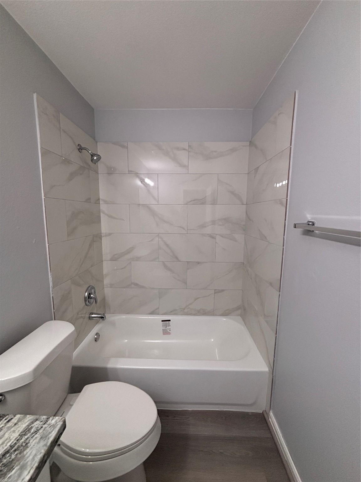 6410 Waldron Drive B Property Photo 18