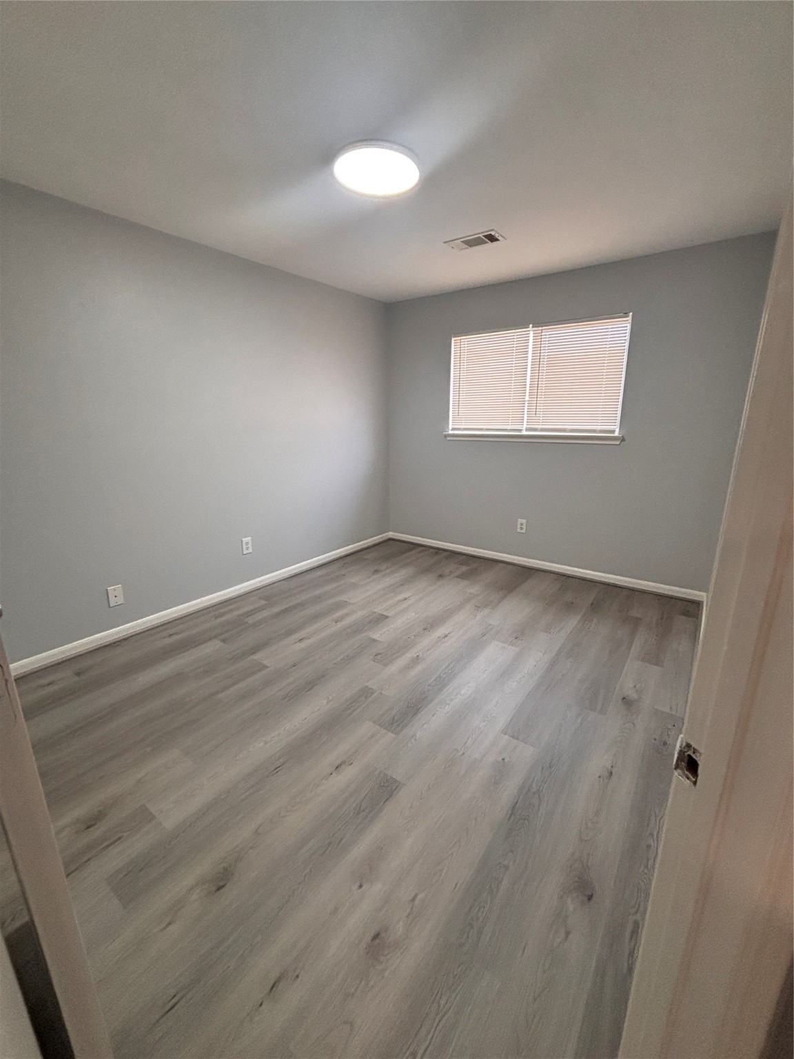 6410 Waldron Drive B Property Photo 19