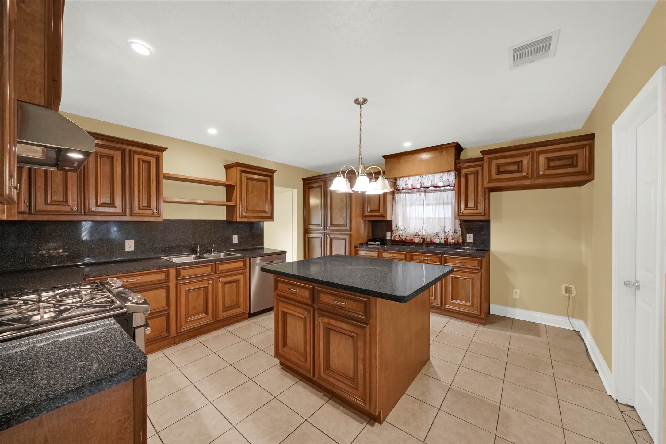 10210 Moers Road Property Photo 16