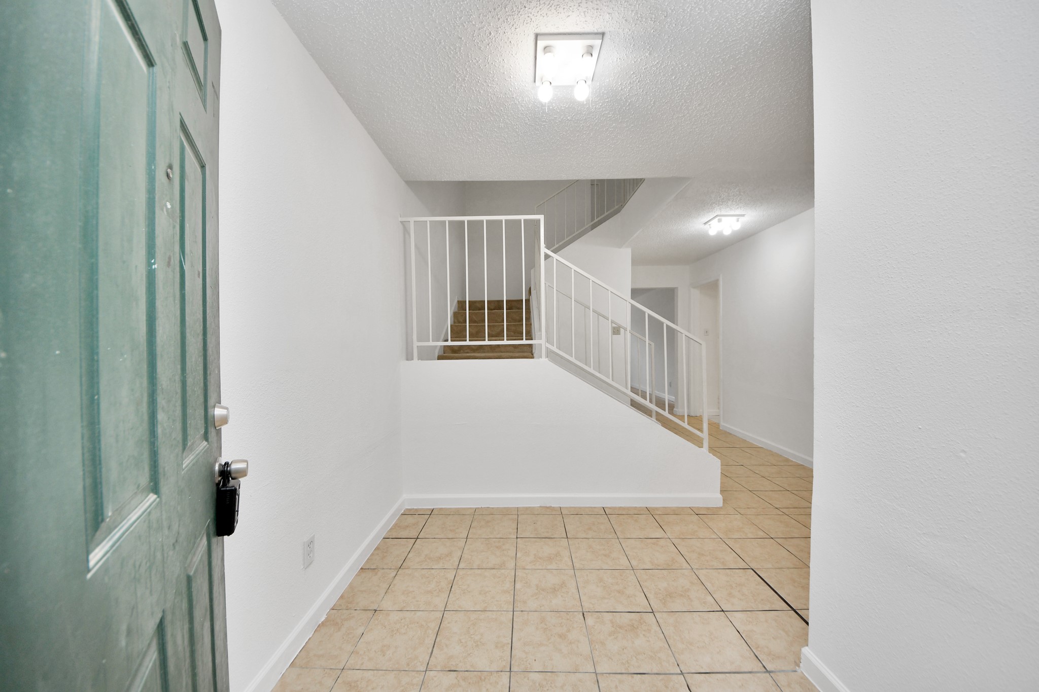 15534 Weldon Drive Property Photo 4