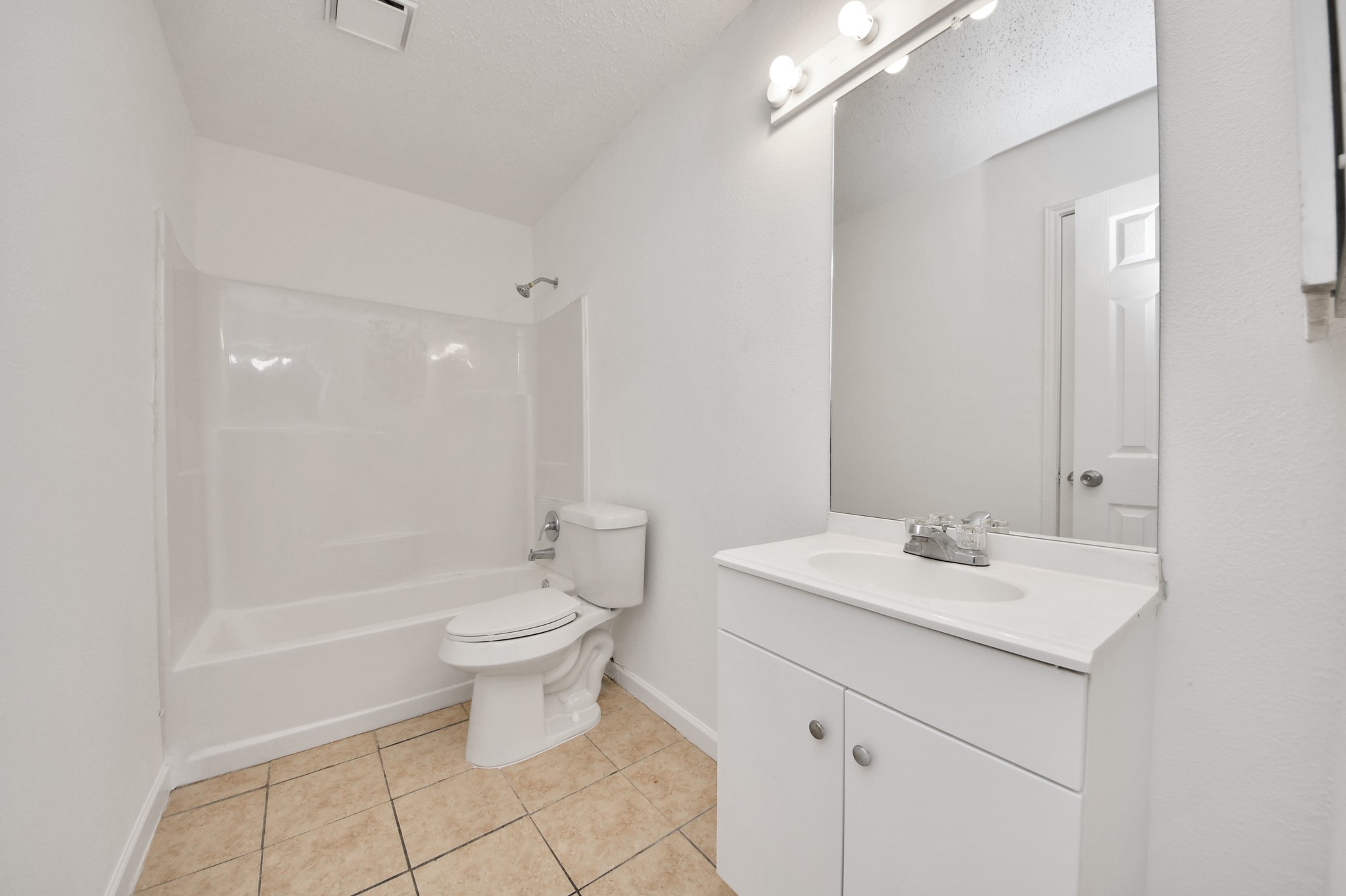 15534 Weldon Drive Property Photo 21
