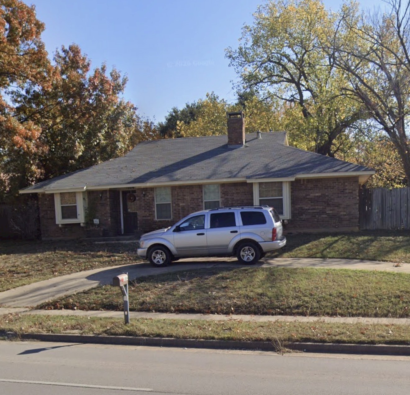 1004 Forest Ridge Drive Property Photo 4