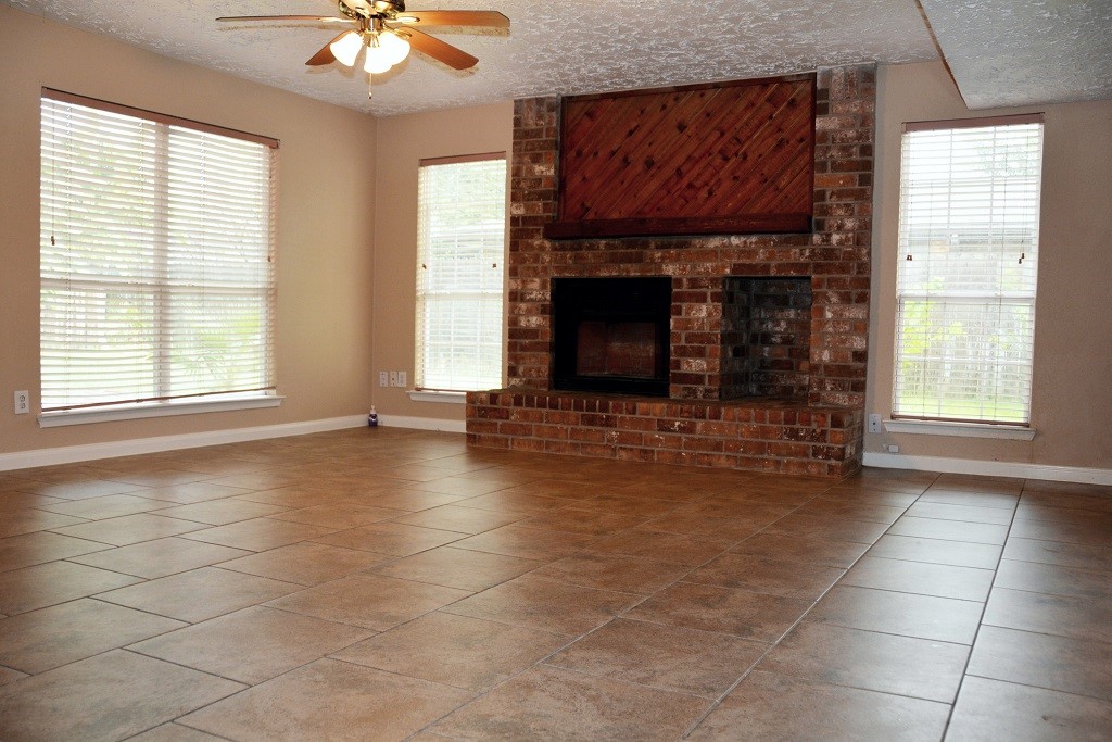 3703 Embarcadero Drive Property Photo 6