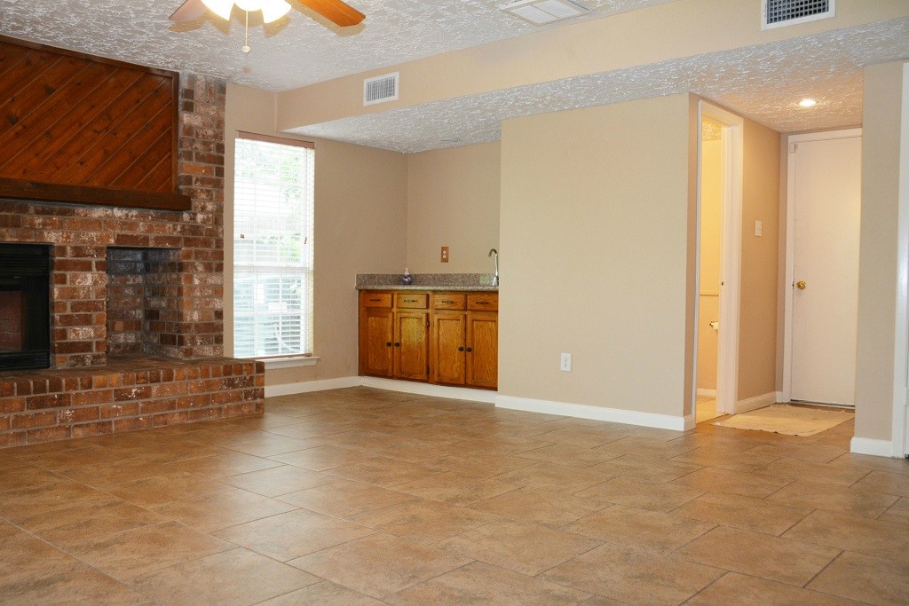 3703 Embarcadero Drive Property Photo 7