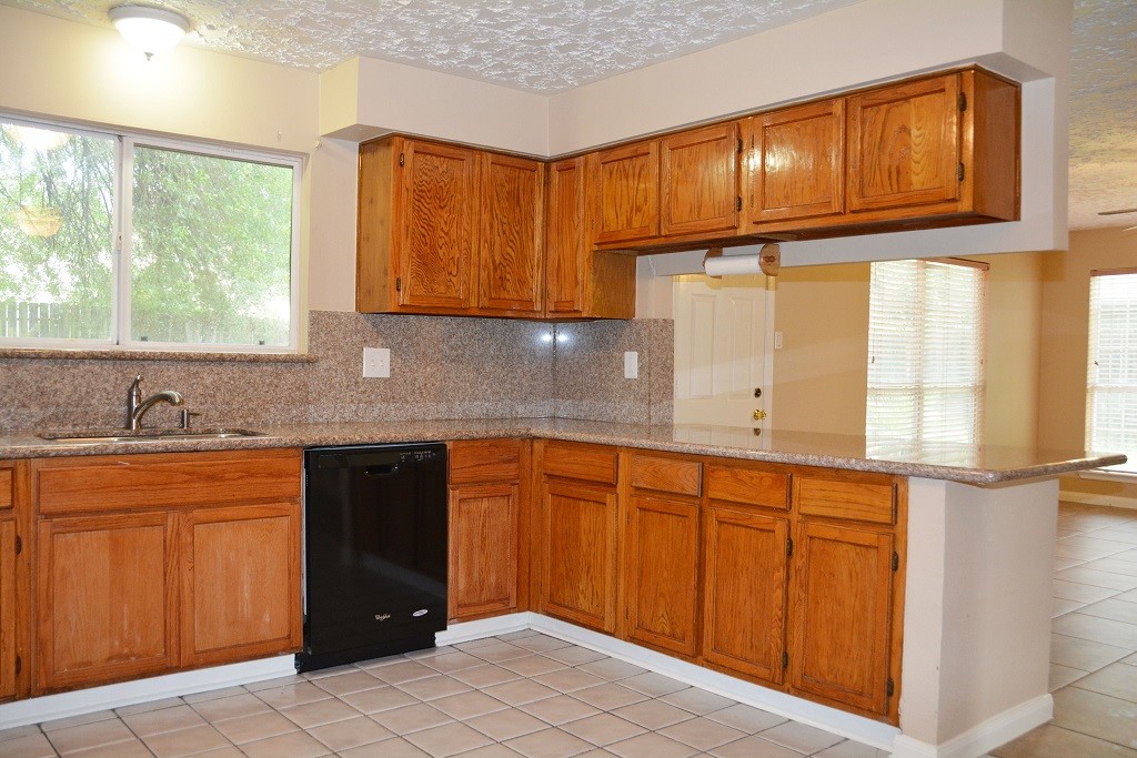 3703 Embarcadero Drive Property Photo 11