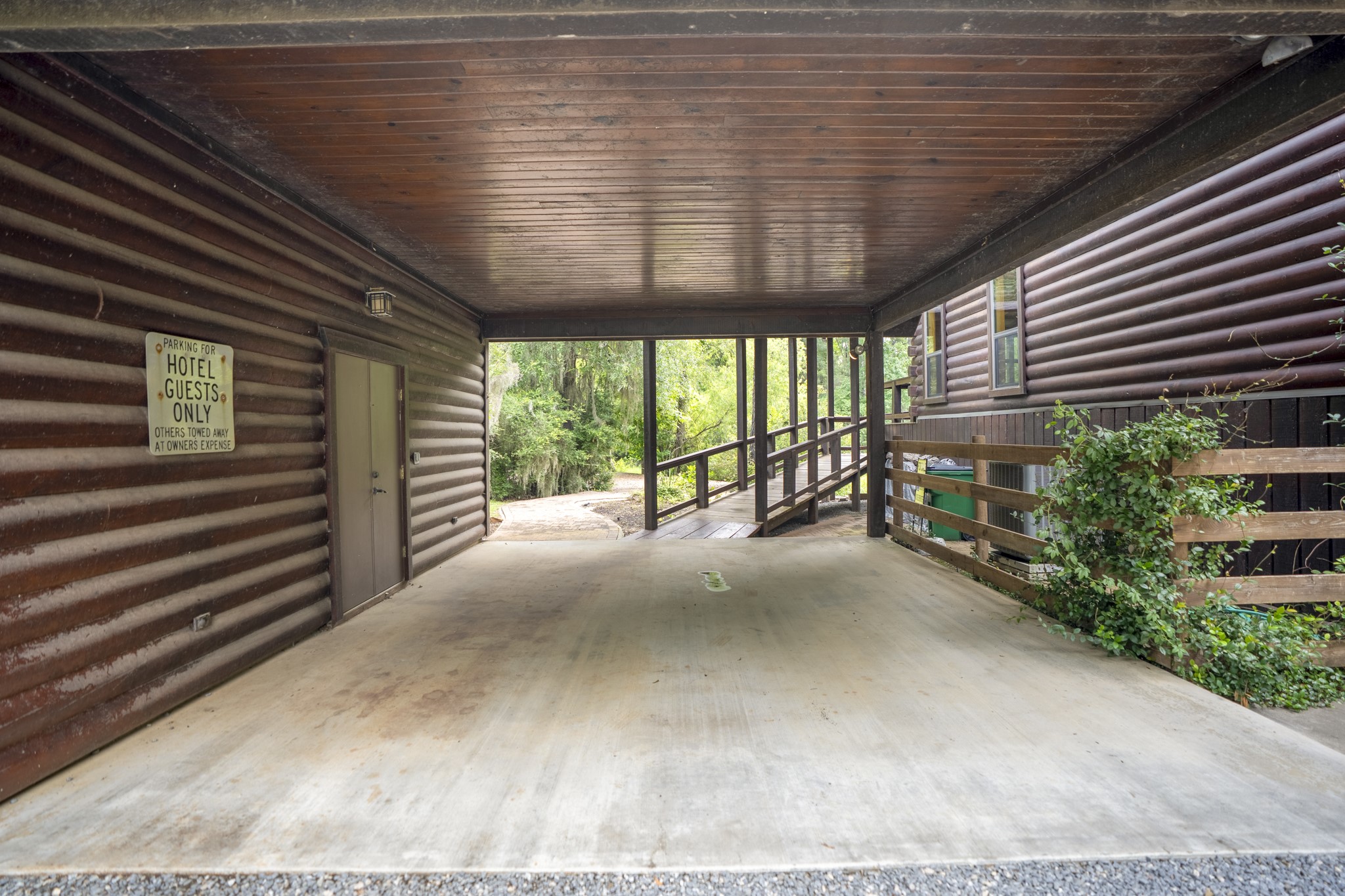 69 Artesian Avenue Property Photo 35