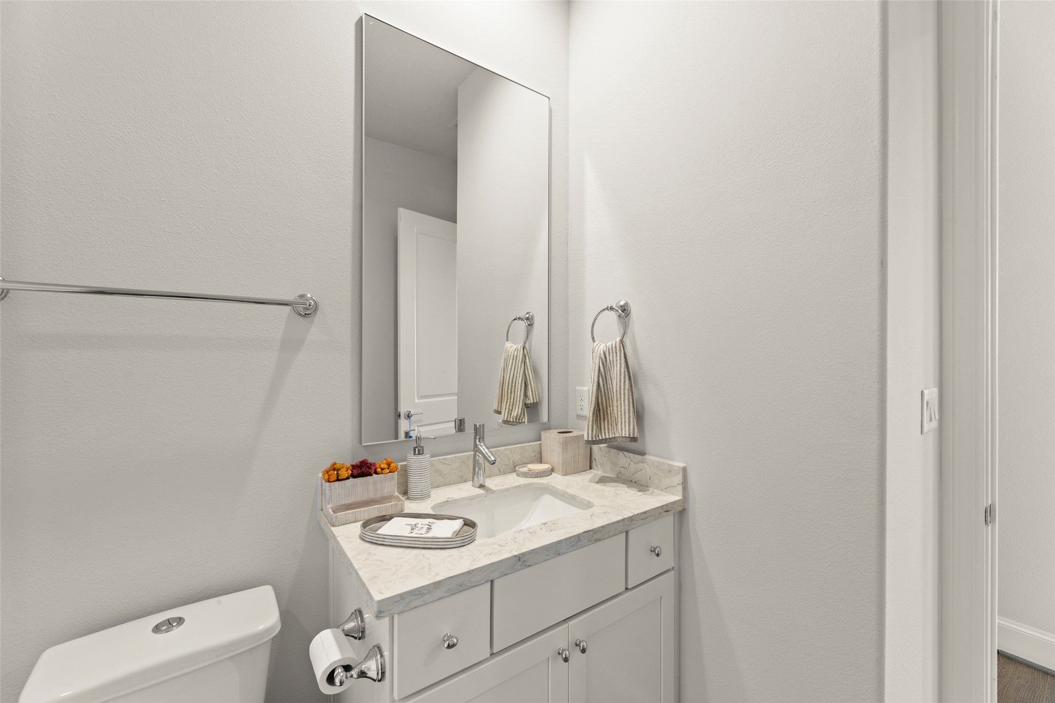 6035 Matthew Oaks Place Property Photo 23