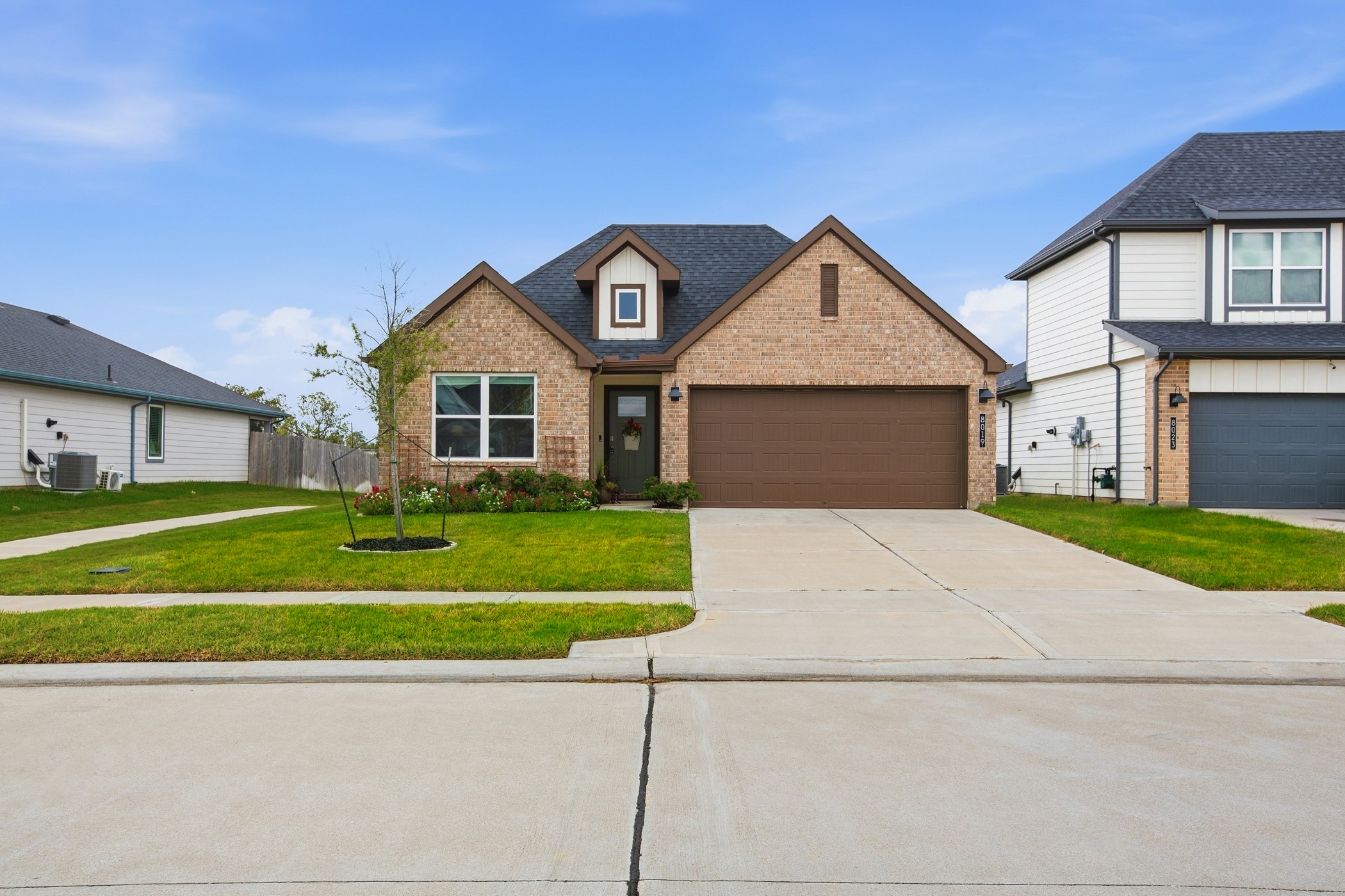 8019 Veneto Green Drive Property Photo 3