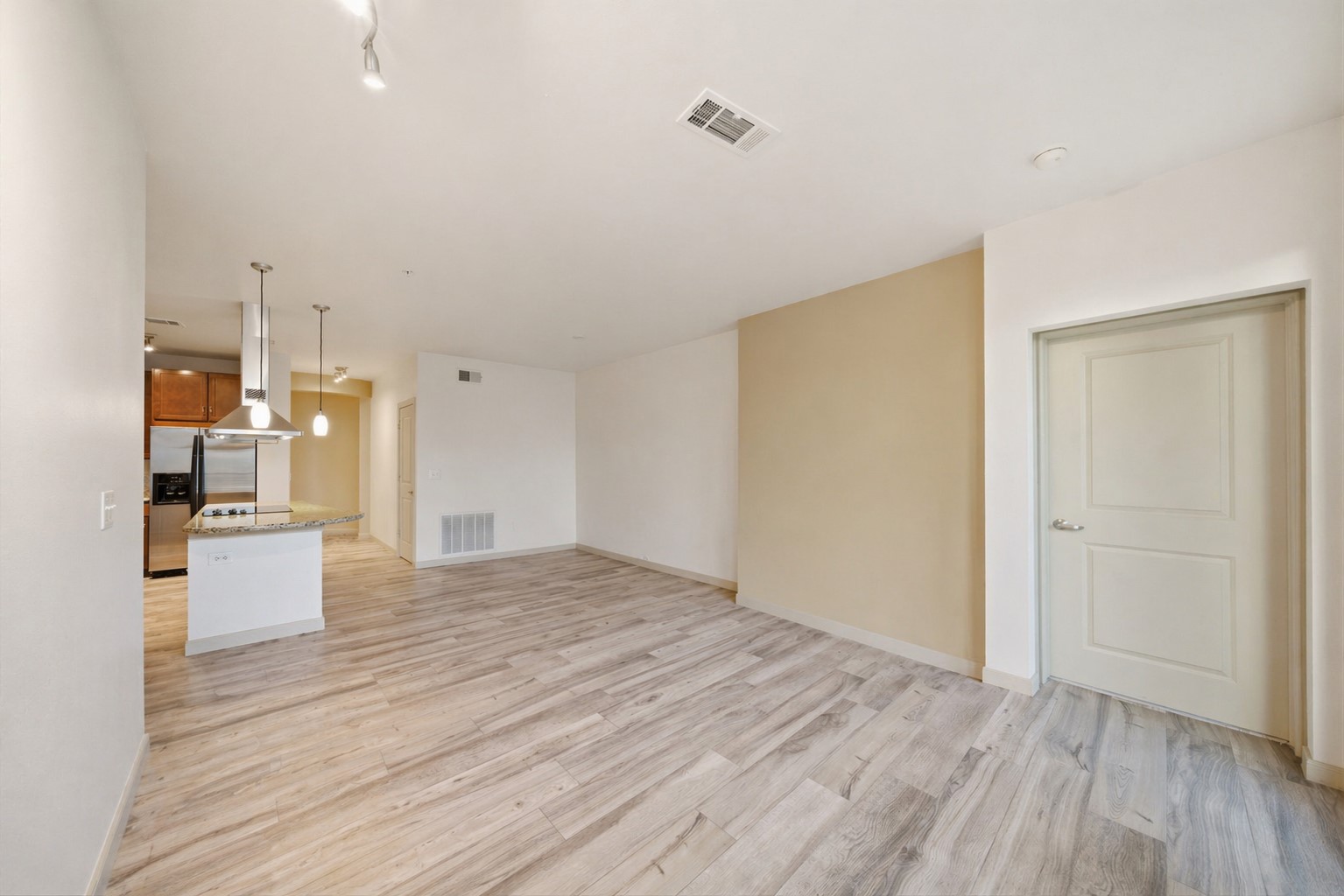 505 Jackson Hill Street 206 Property Photo 12